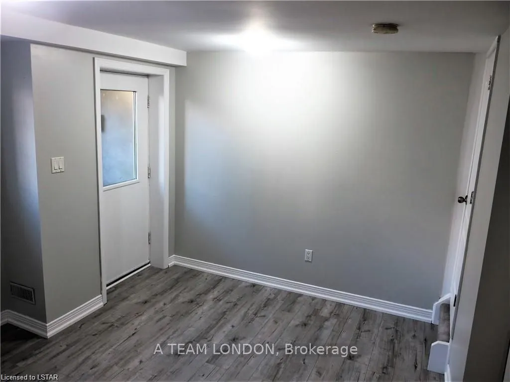 39 Regina Street, #3 & 4