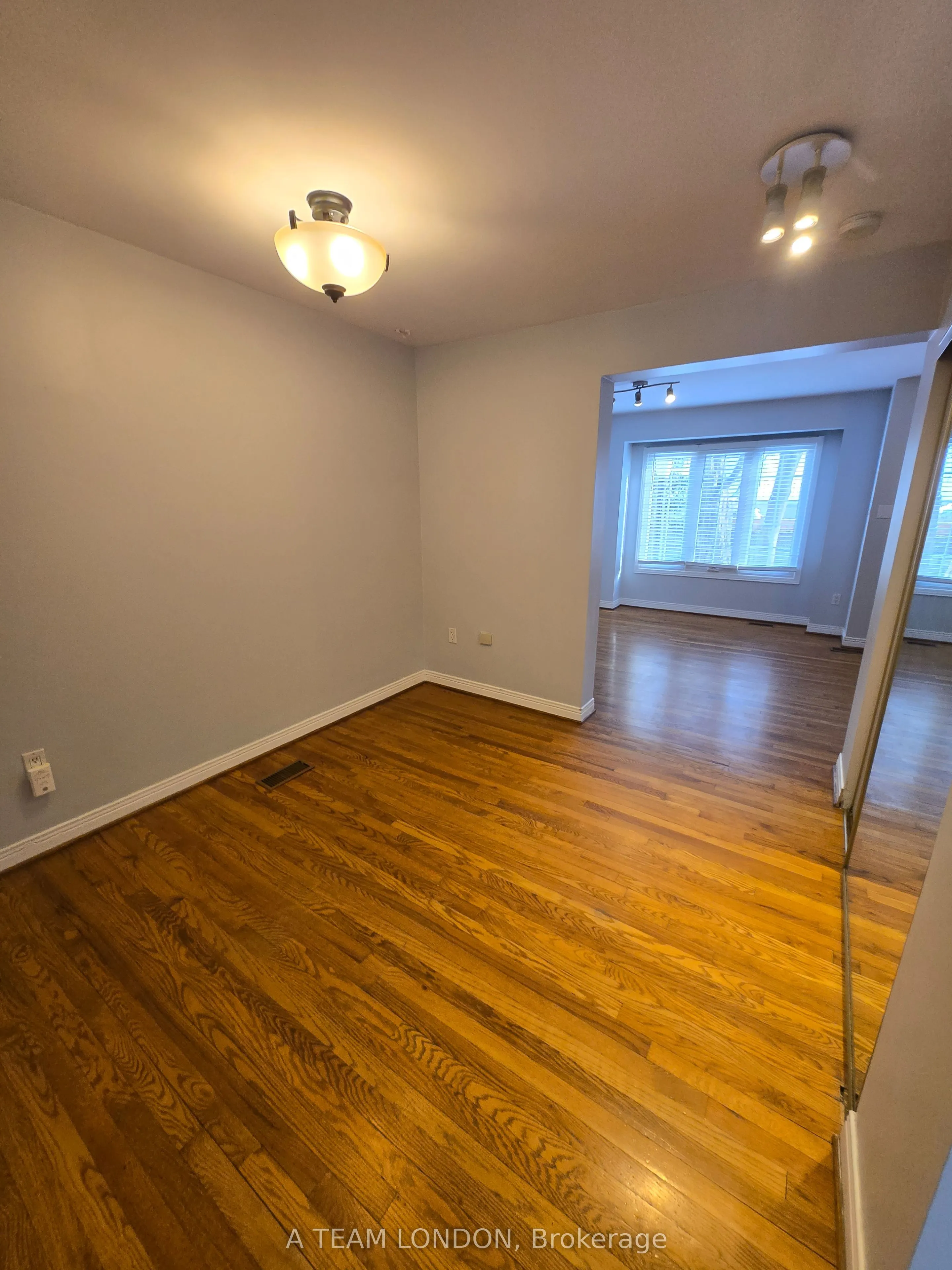 39 Regina Street, #3 & 4