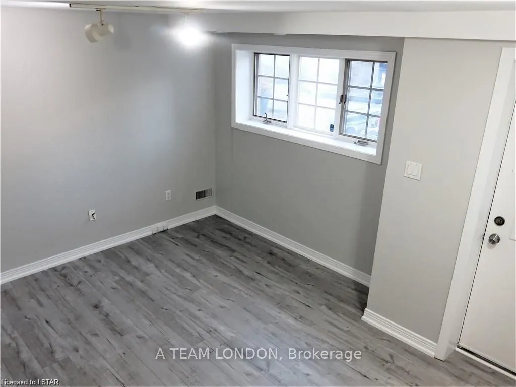 39 Regina Street, #3 & 4