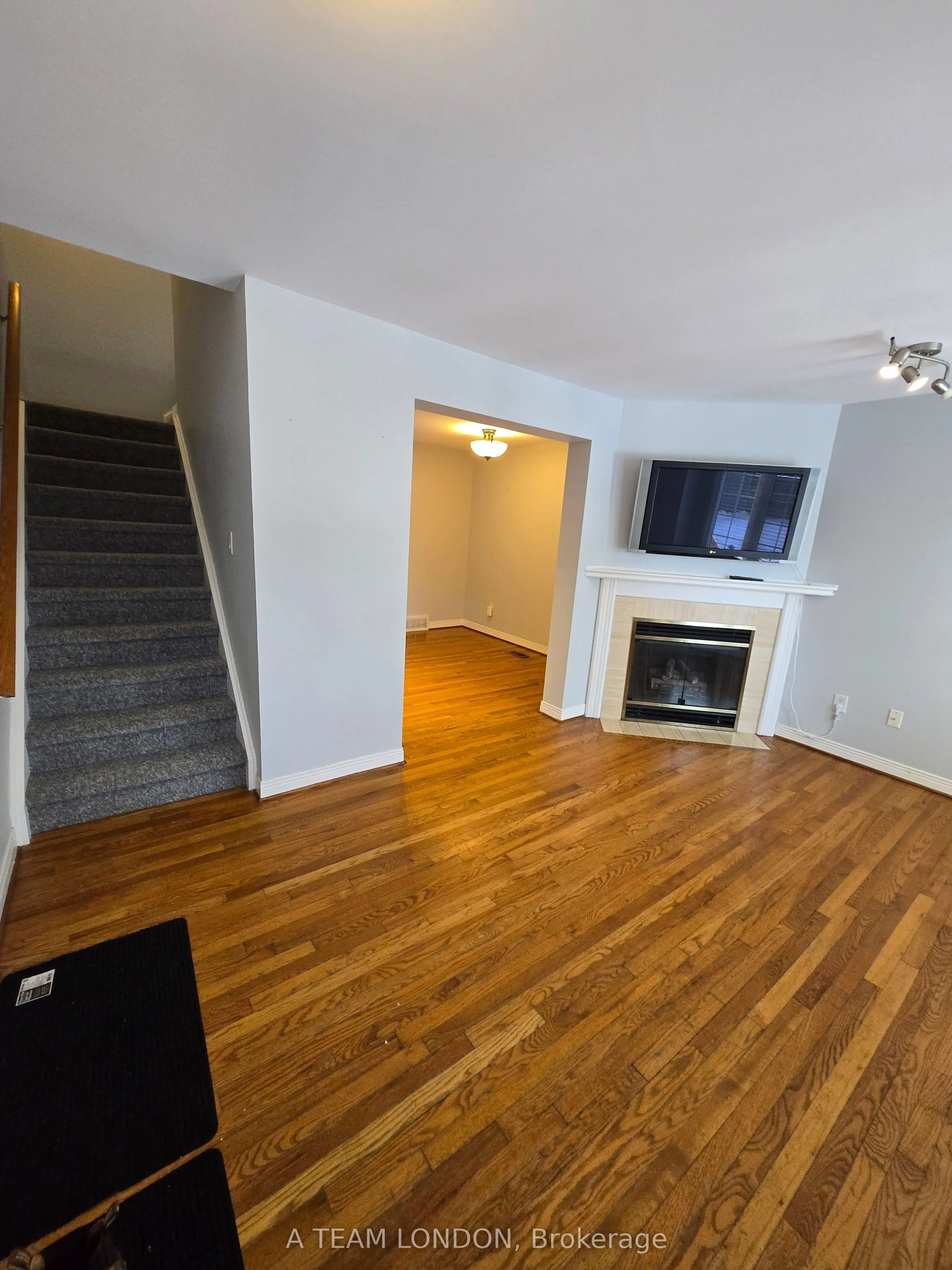 39 Regina Street, #3 & 4