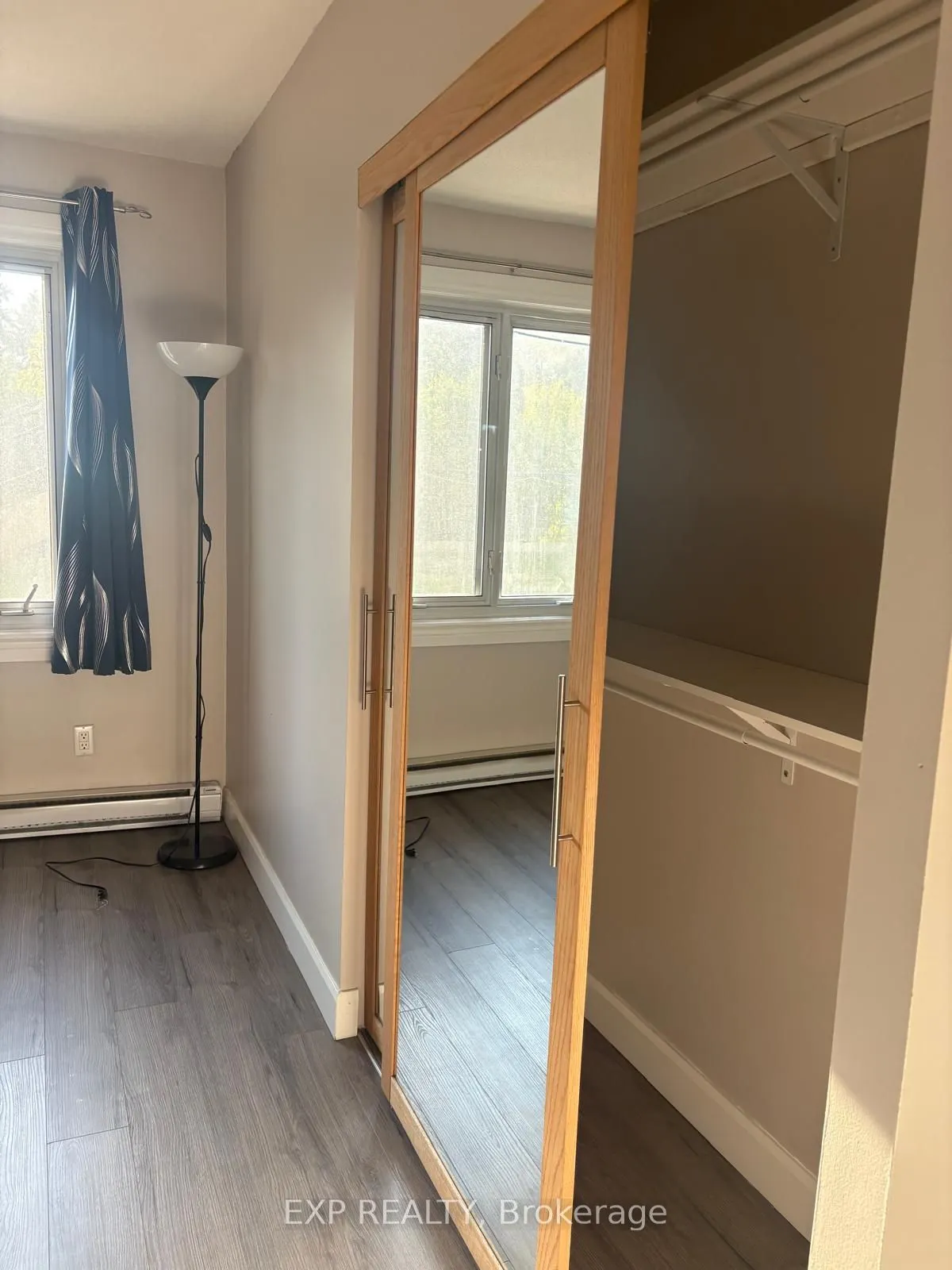 158 Mcarthur Avenue, #3