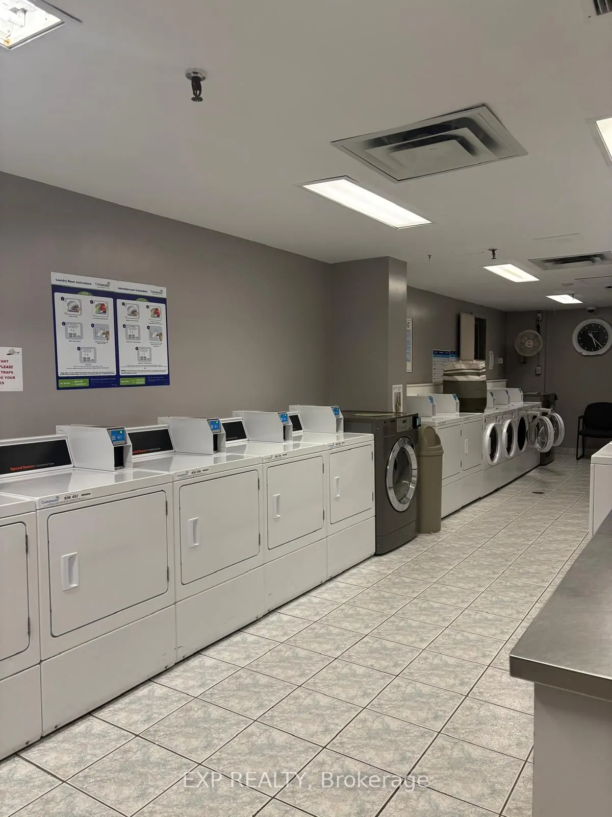 158 Mcarthur Avenue, #3