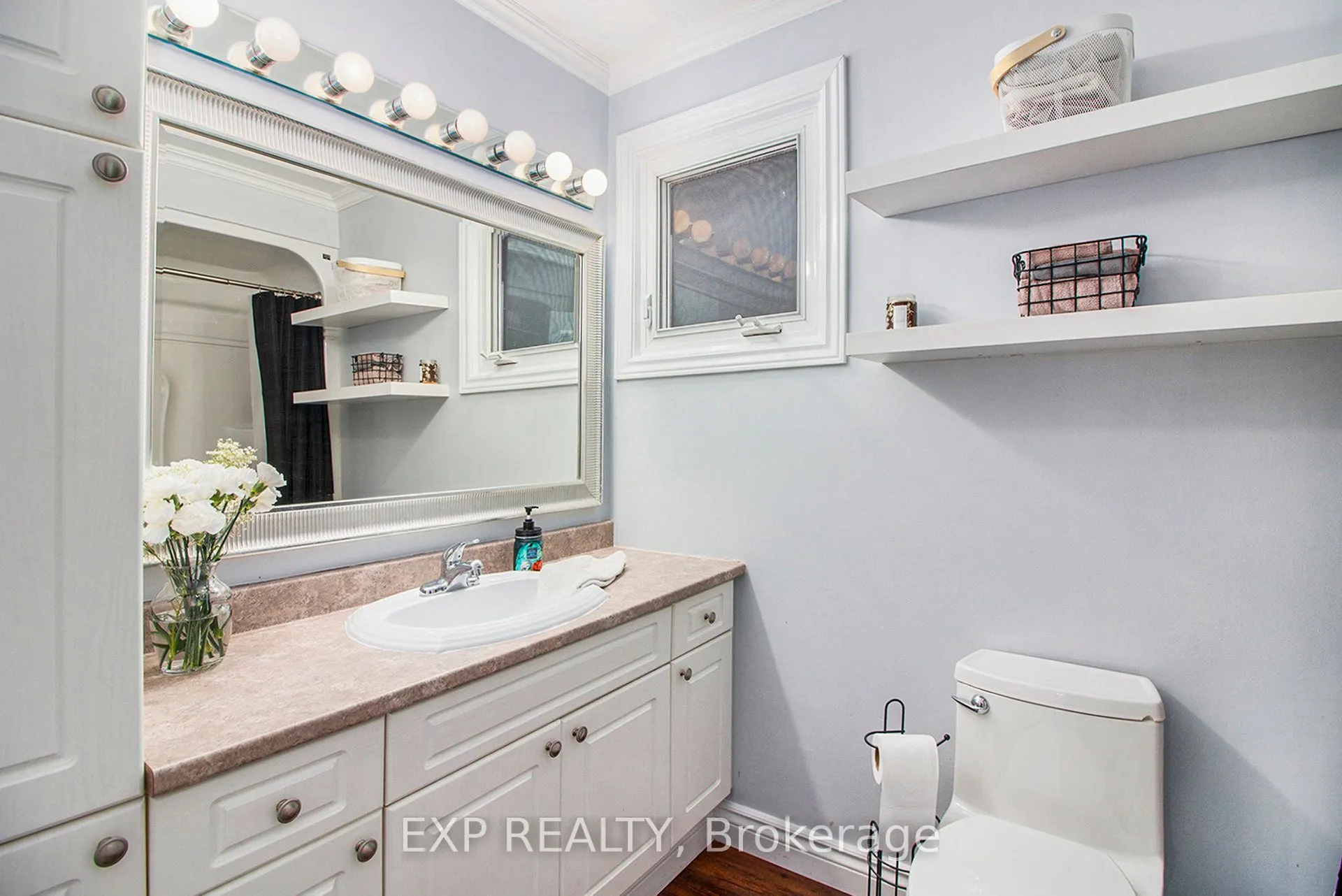 1105 Taffy Lane