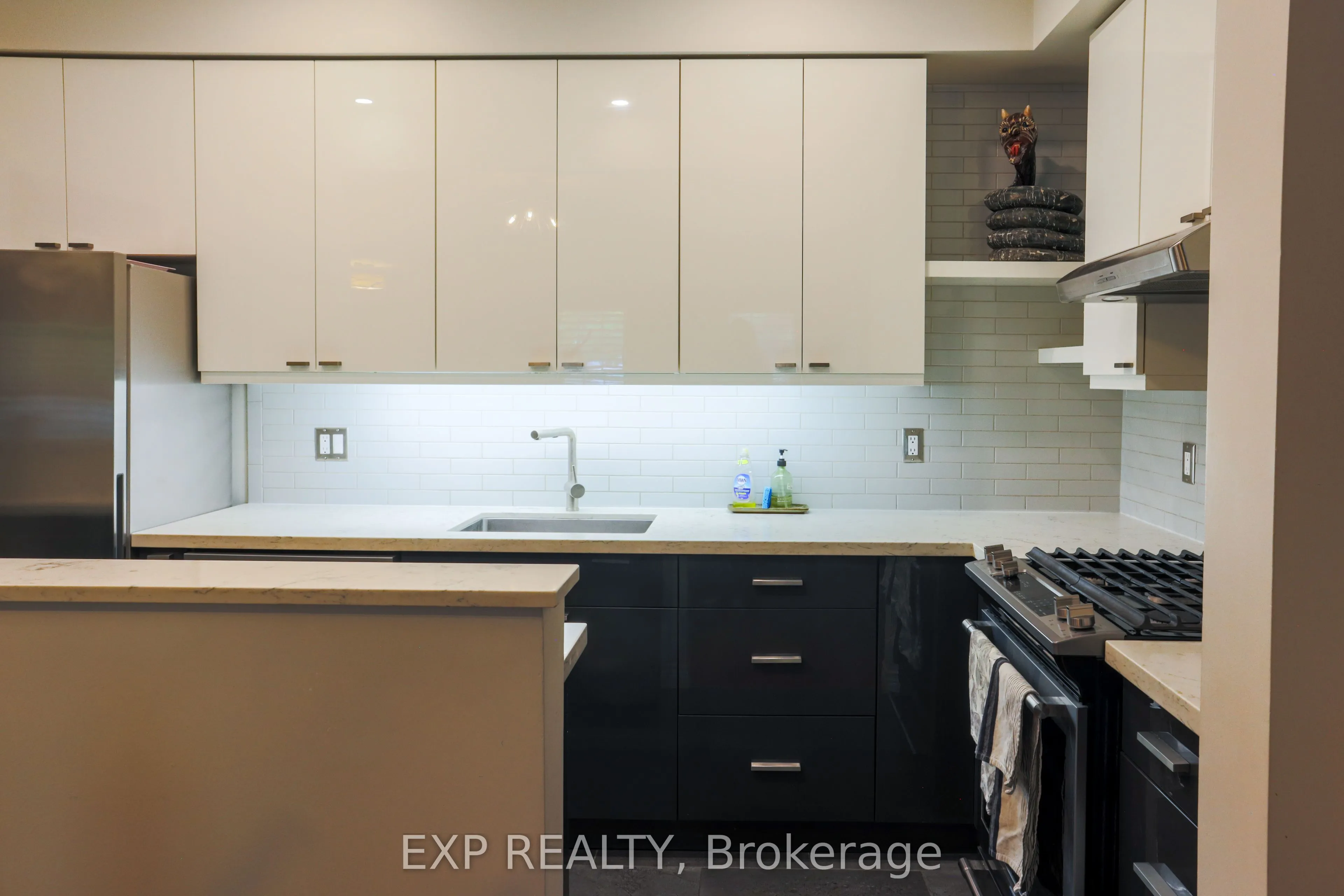 144 Hibernia Street, #9