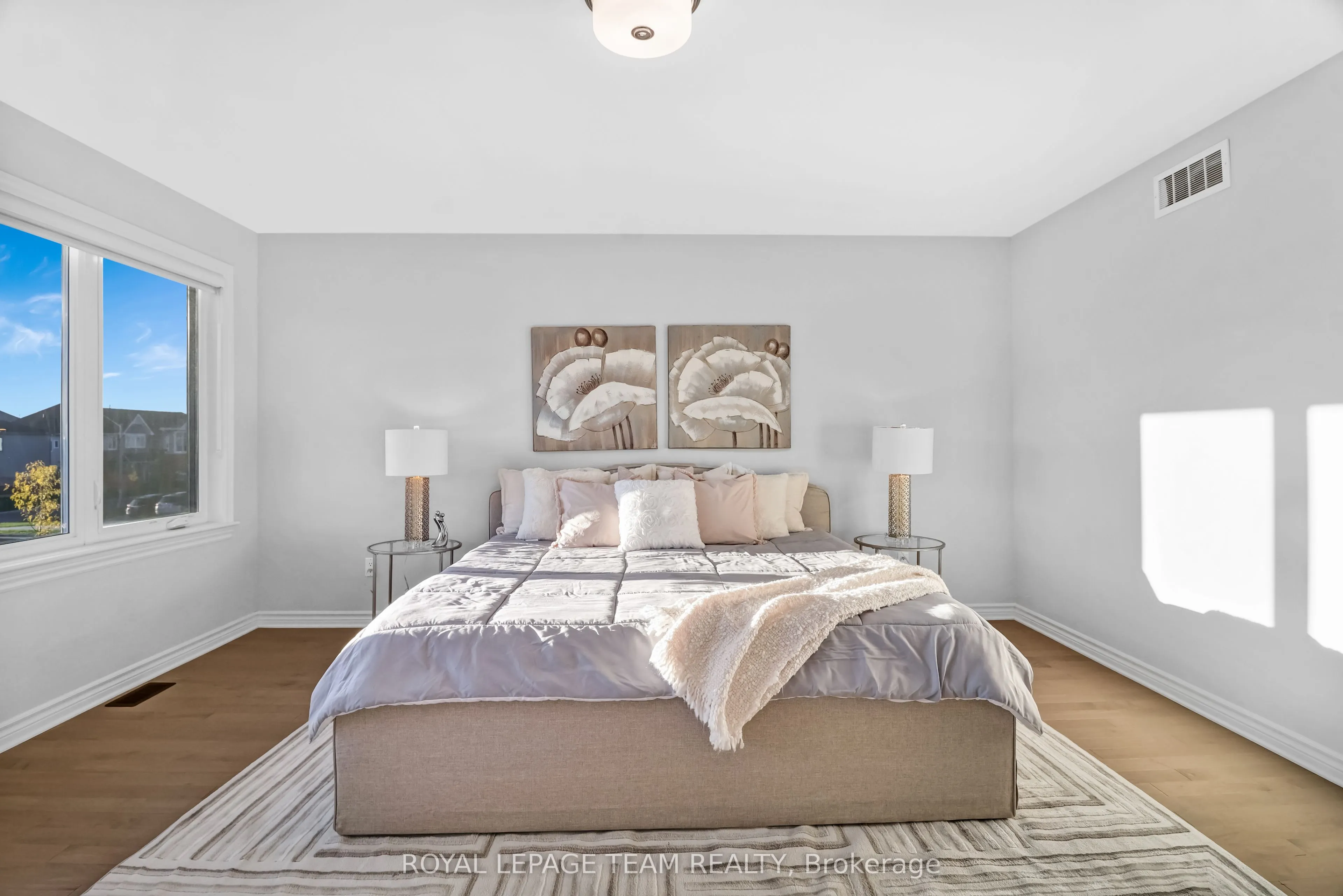711 Moonflower Crescent