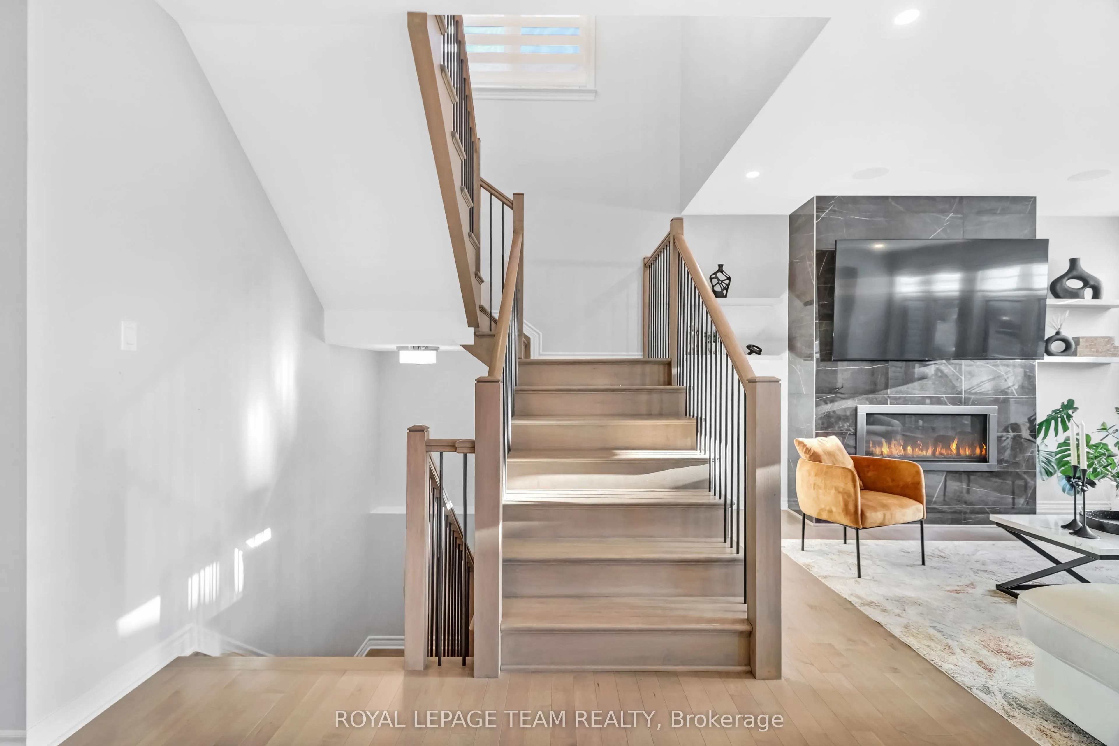 711 Moonflower Crescent
