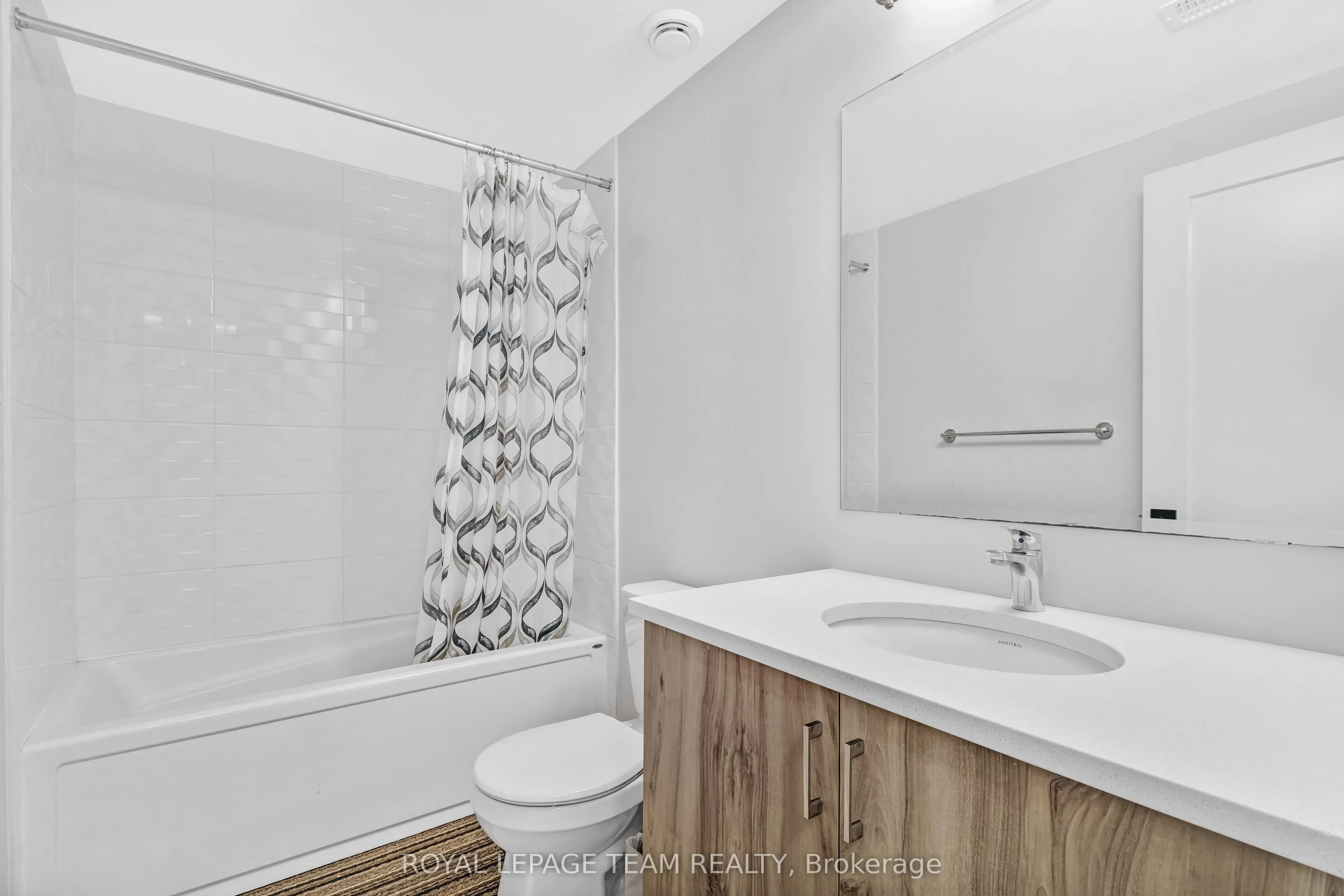 711 Moonflower Crescent