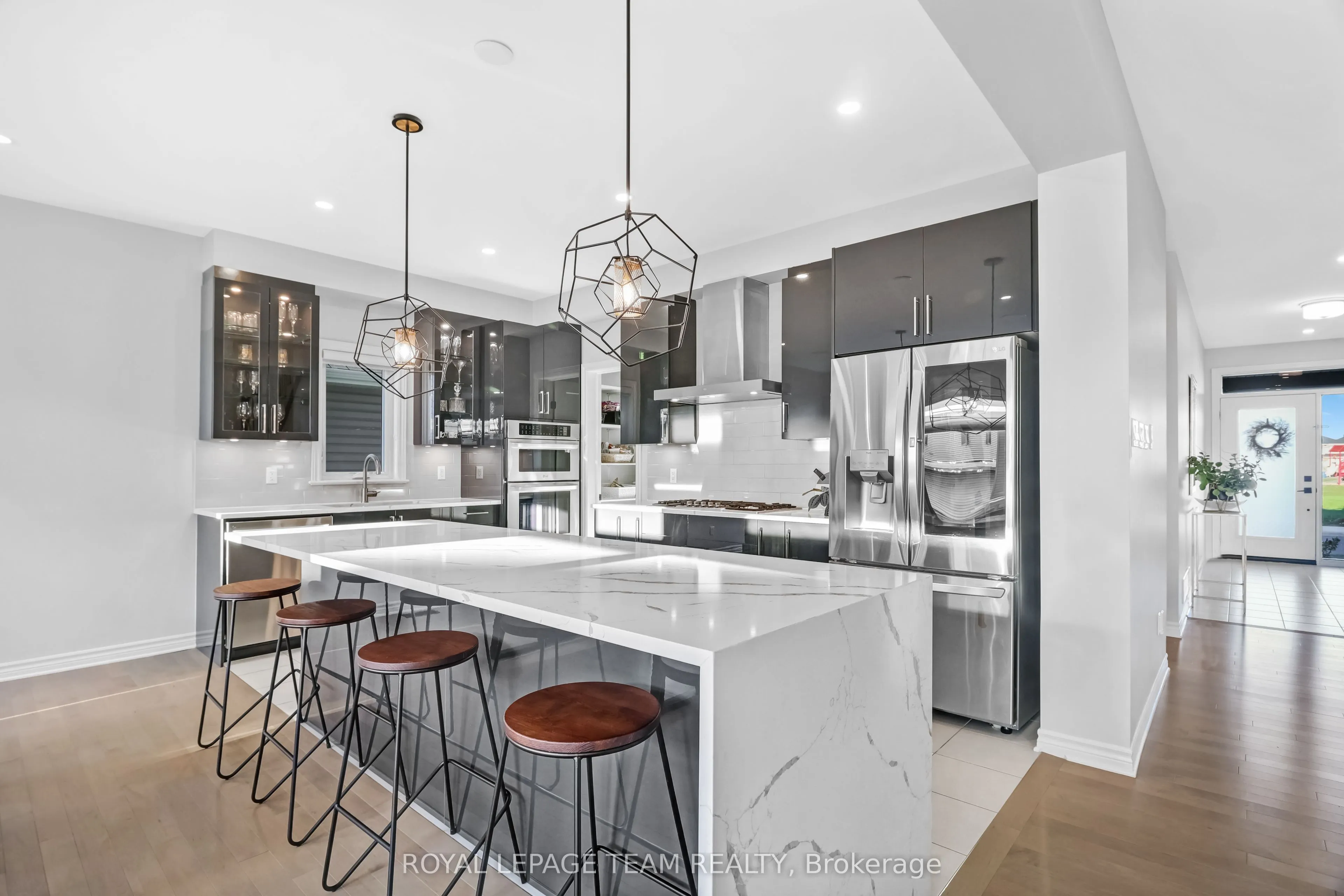 711 Moonflower Crescent