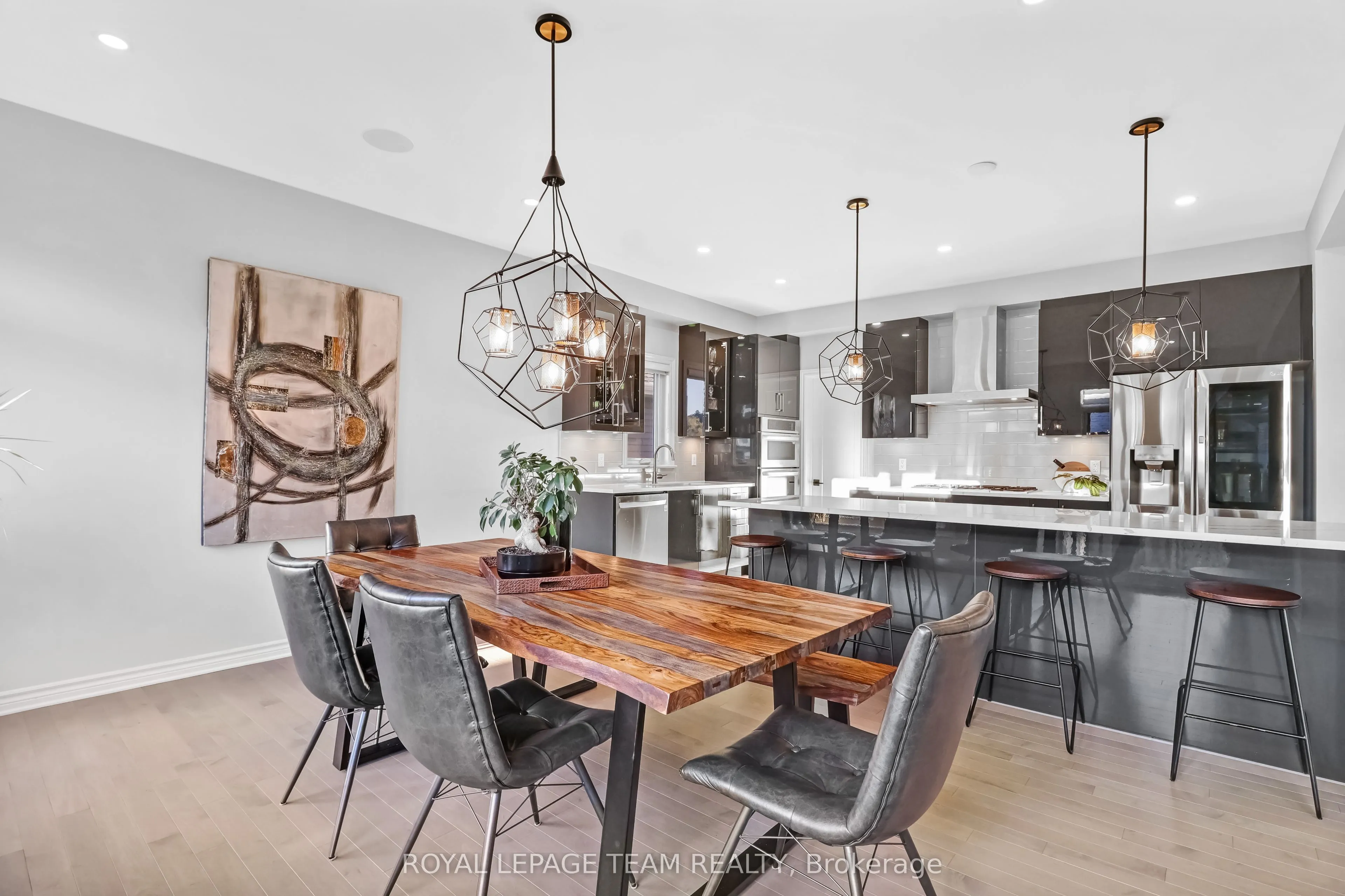 711 Moonflower Crescent