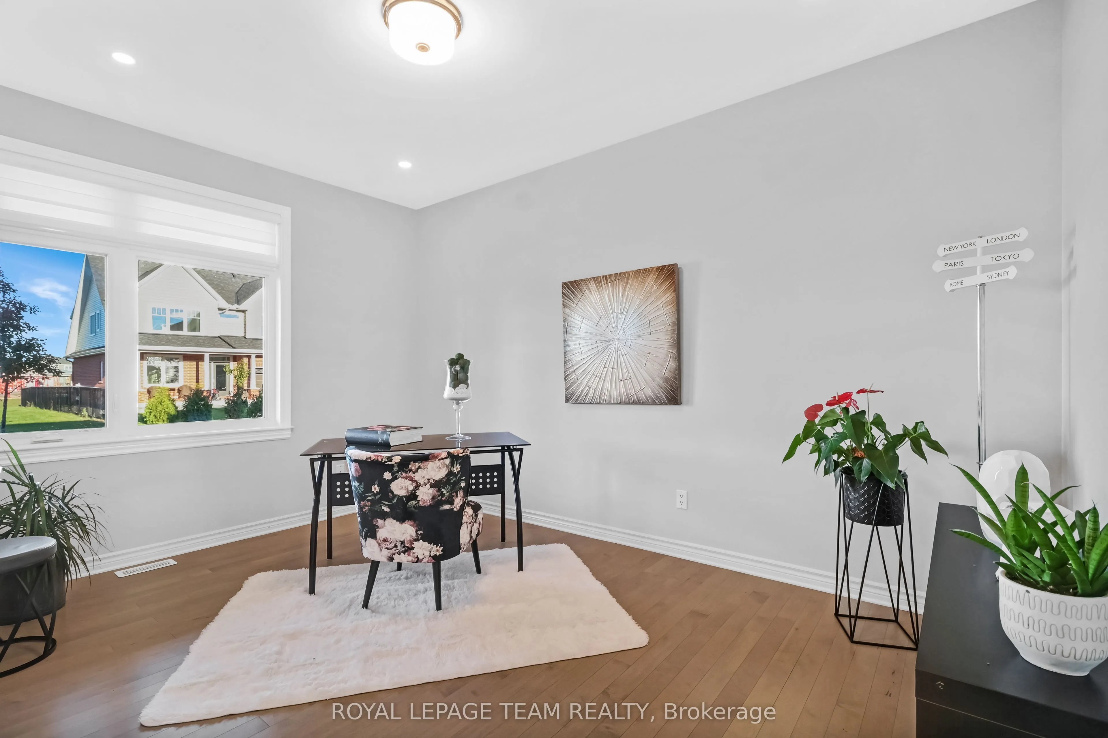 711 Moonflower Crescent