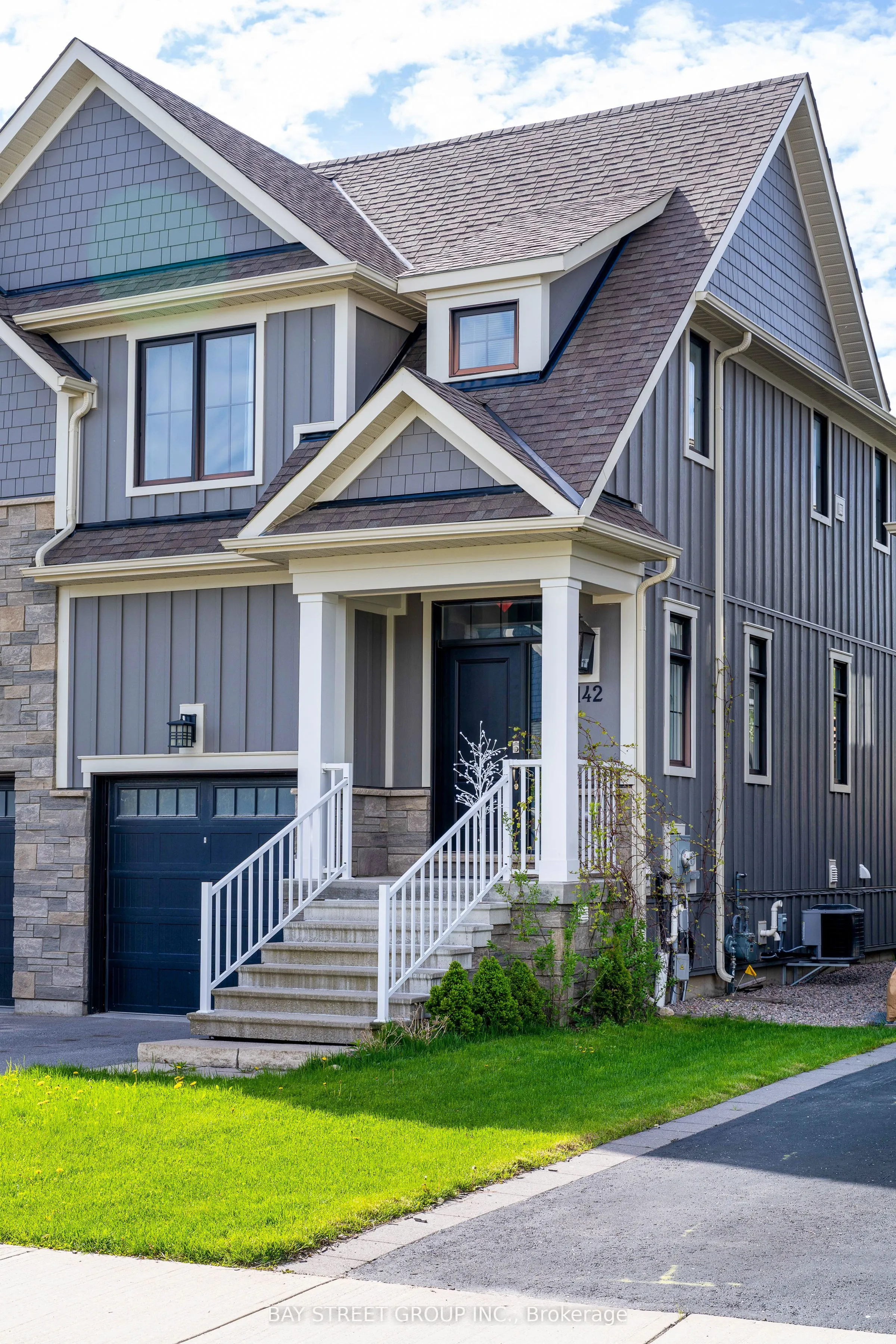 142 yellow birch Crescent