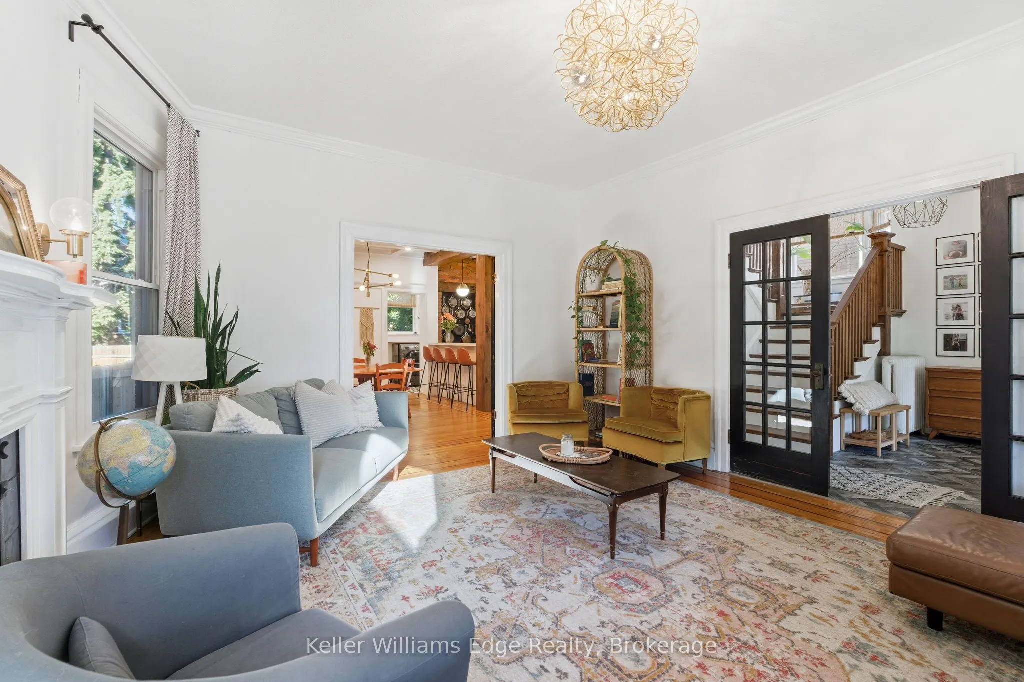 102 Spadina Avenue