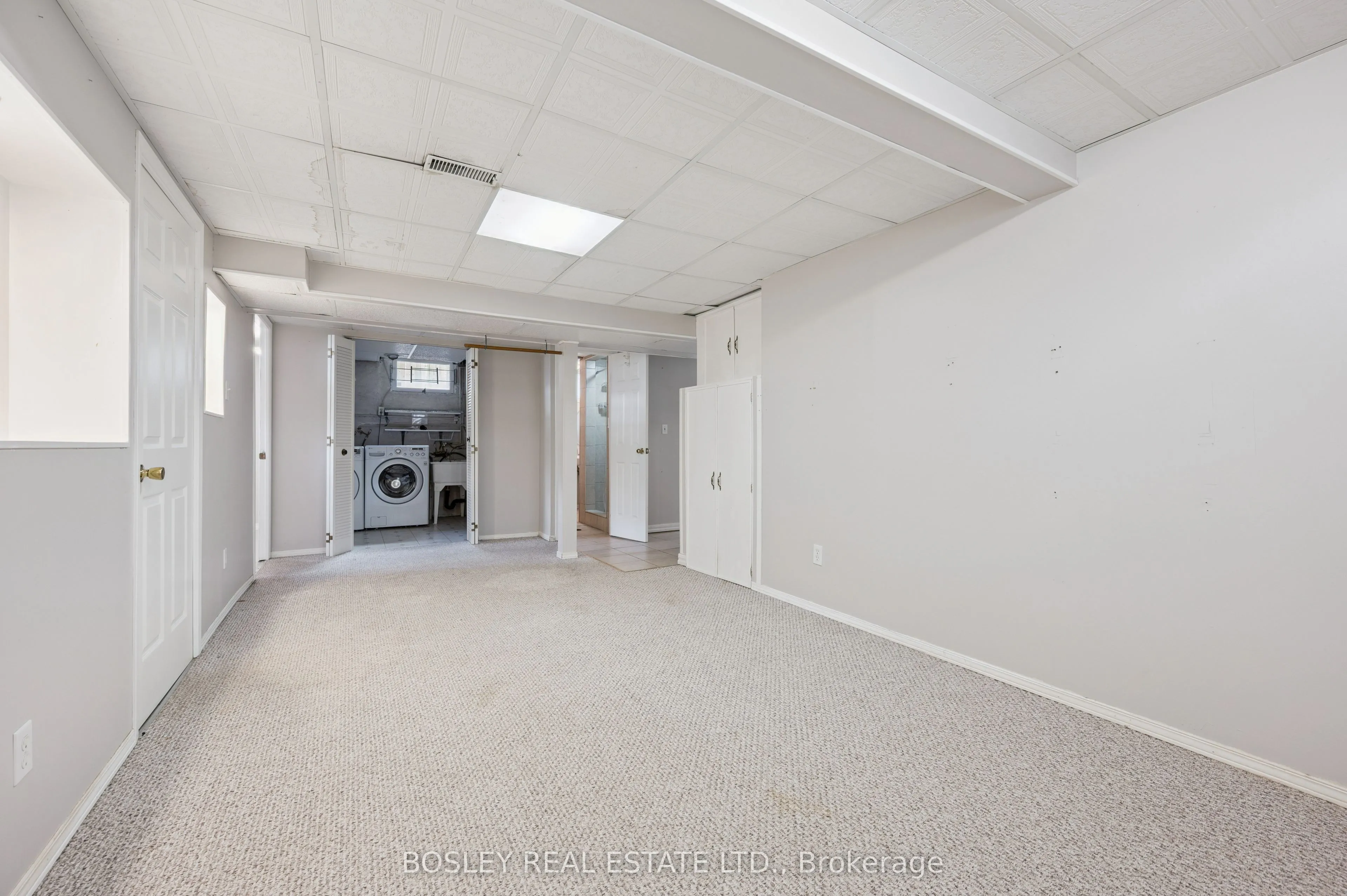 528 Fallingbrook Drive