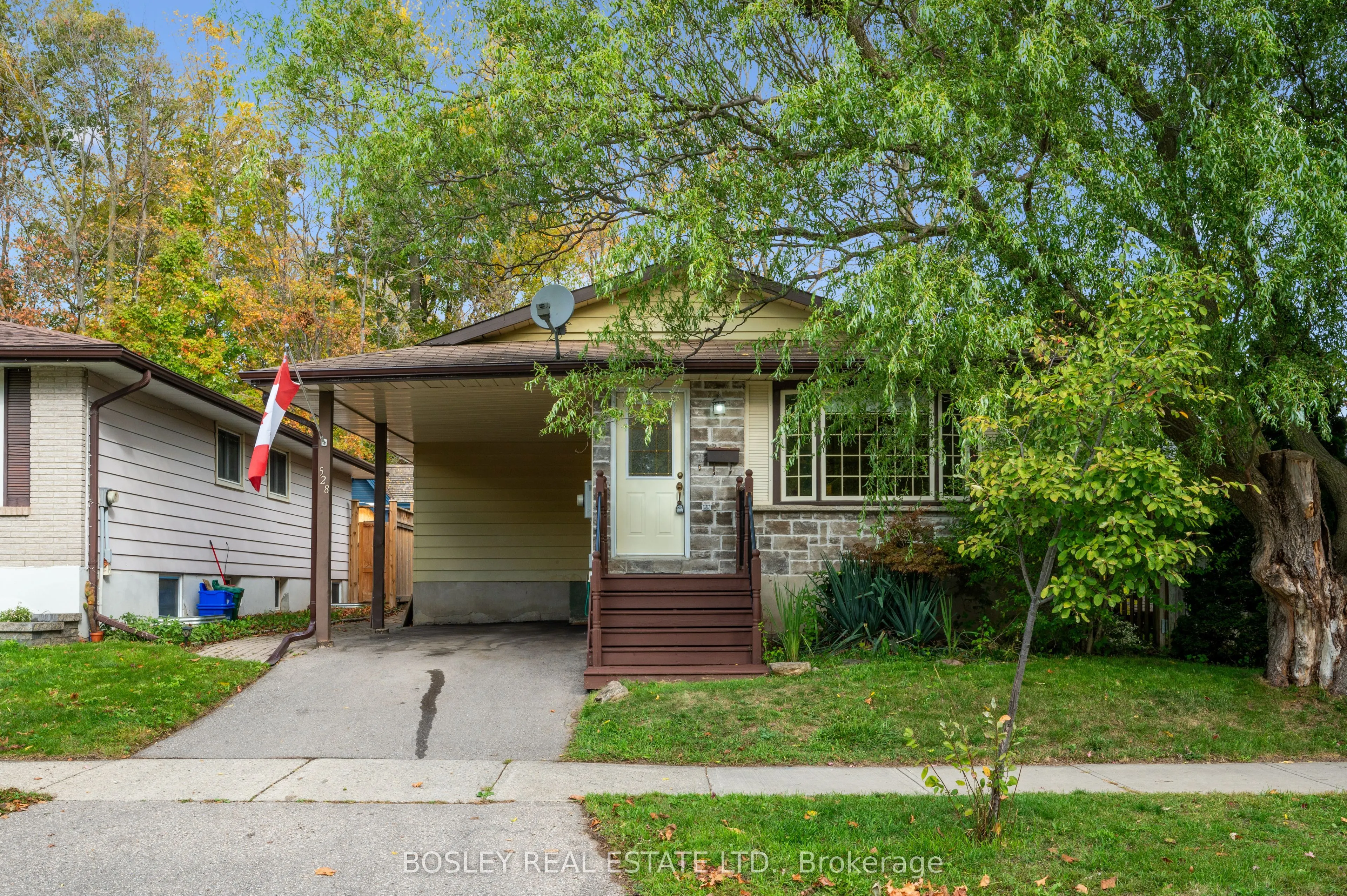 528 Fallingbrook Drive