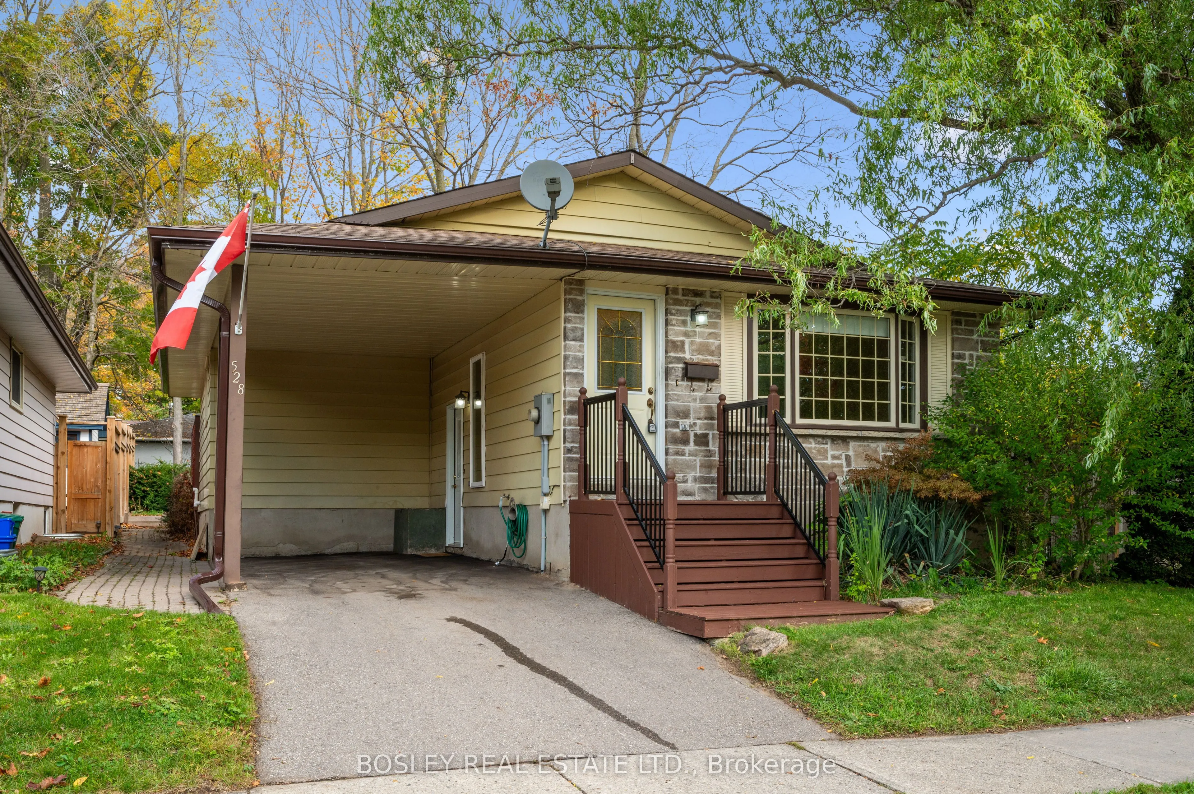 528 Fallingbrook Drive