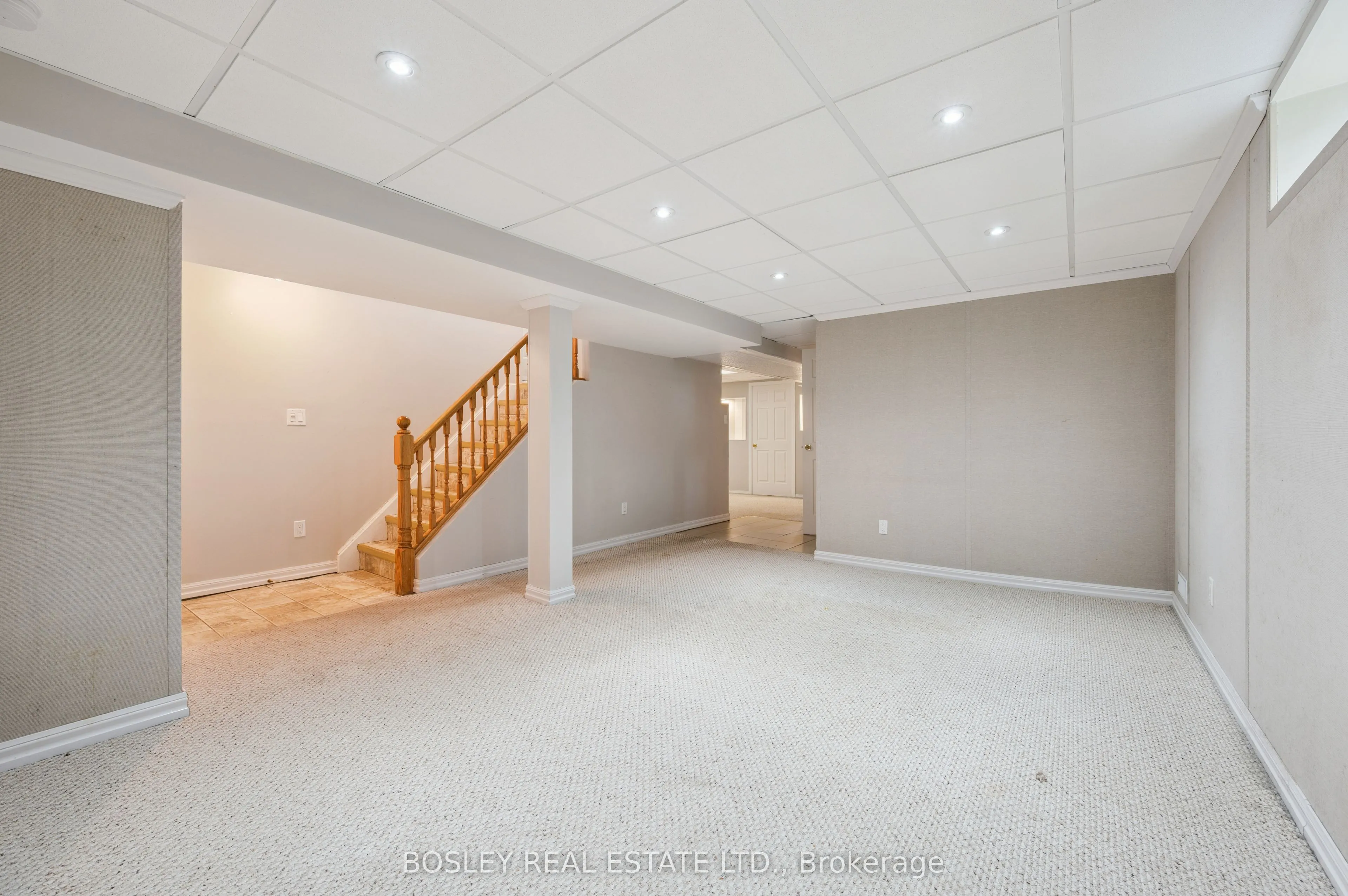 528 Fallingbrook Drive