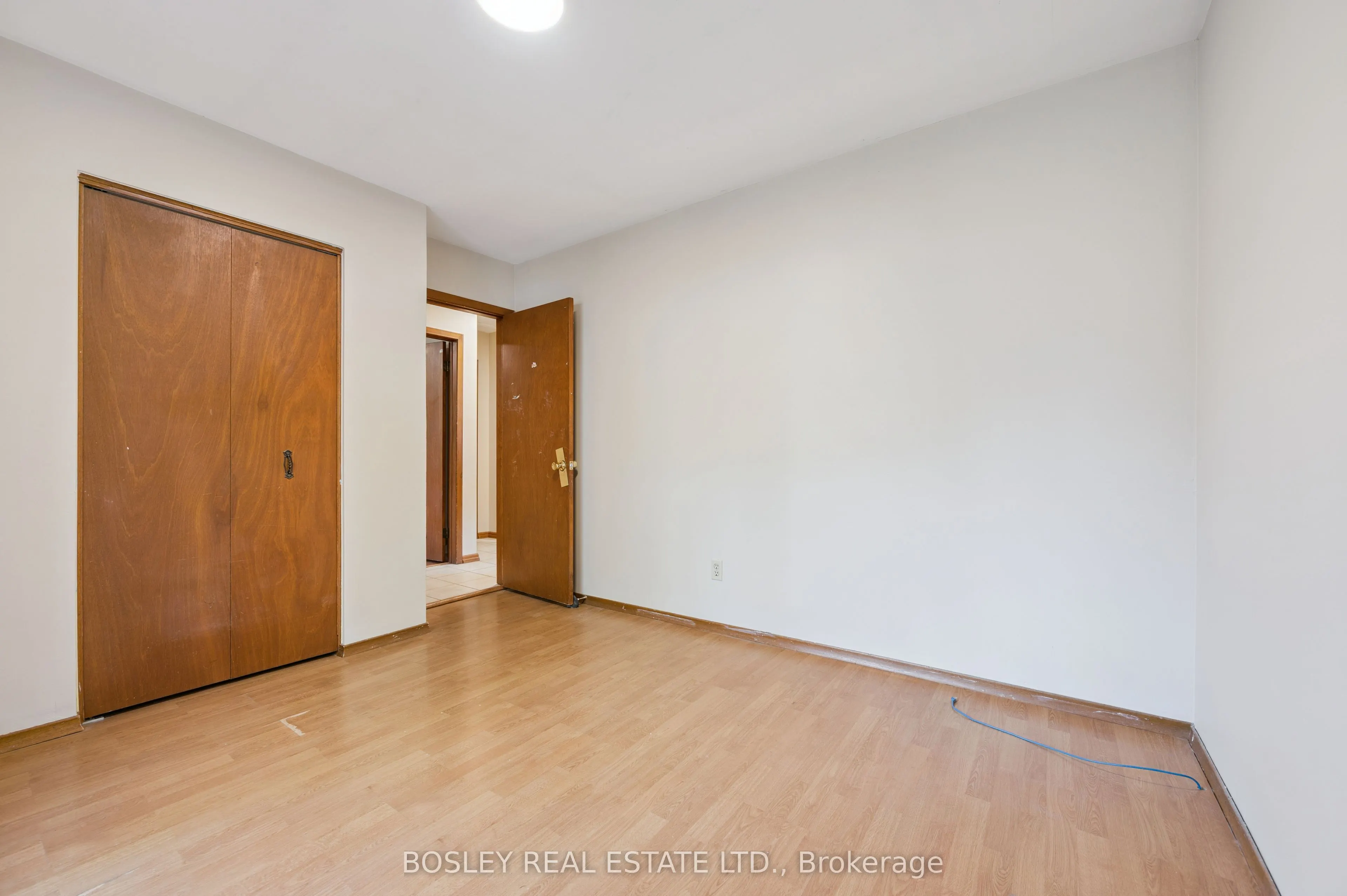 528 Fallingbrook Drive