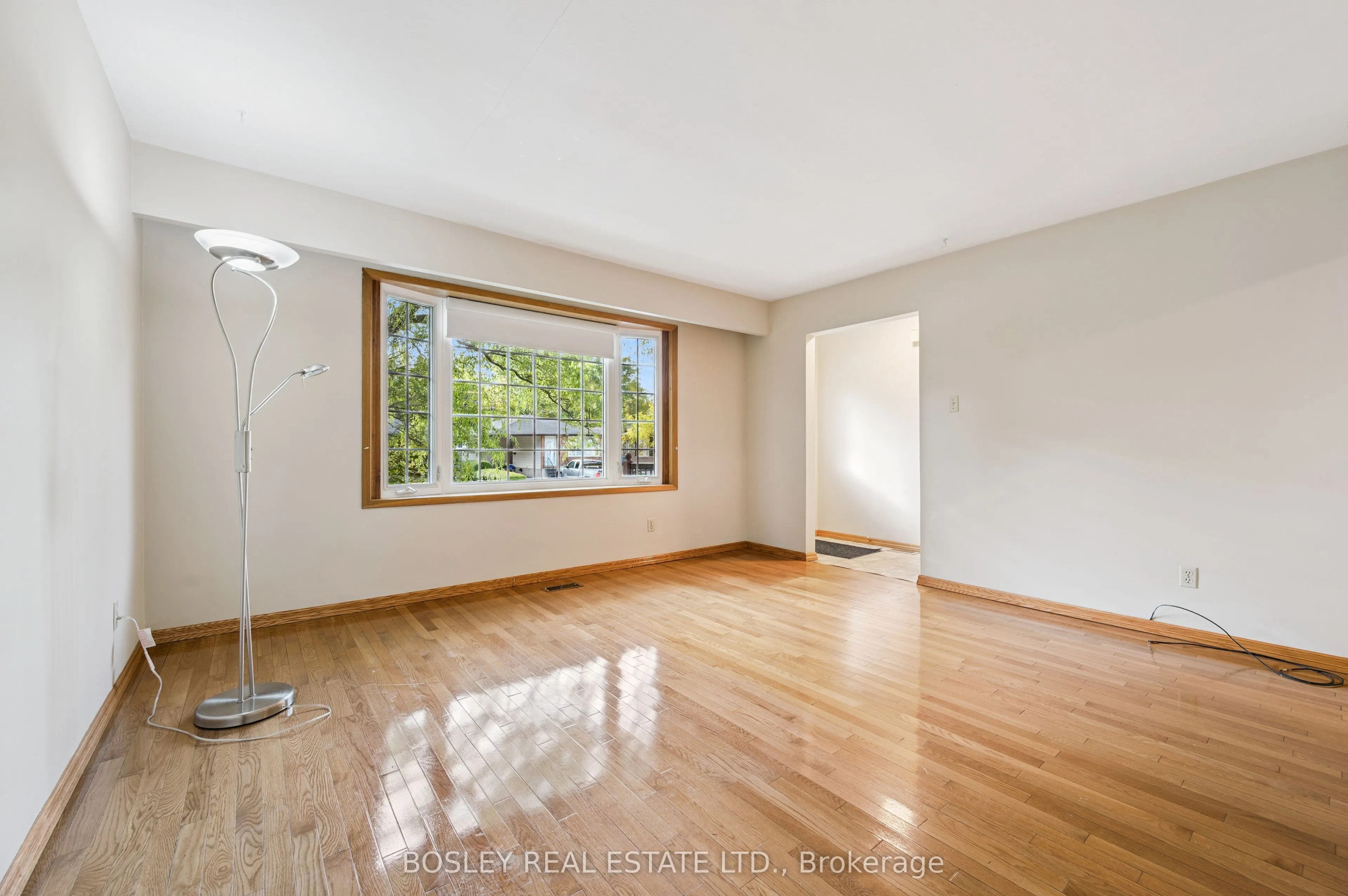 528 Fallingbrook Drive