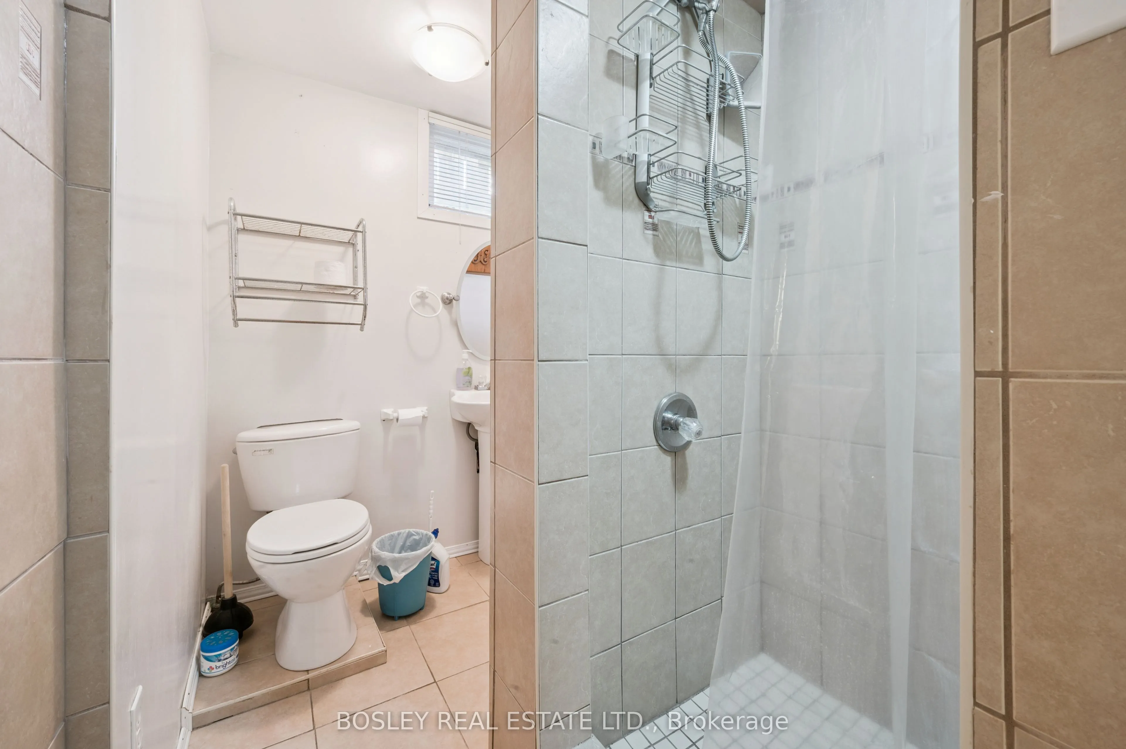 528 Fallingbrook Drive