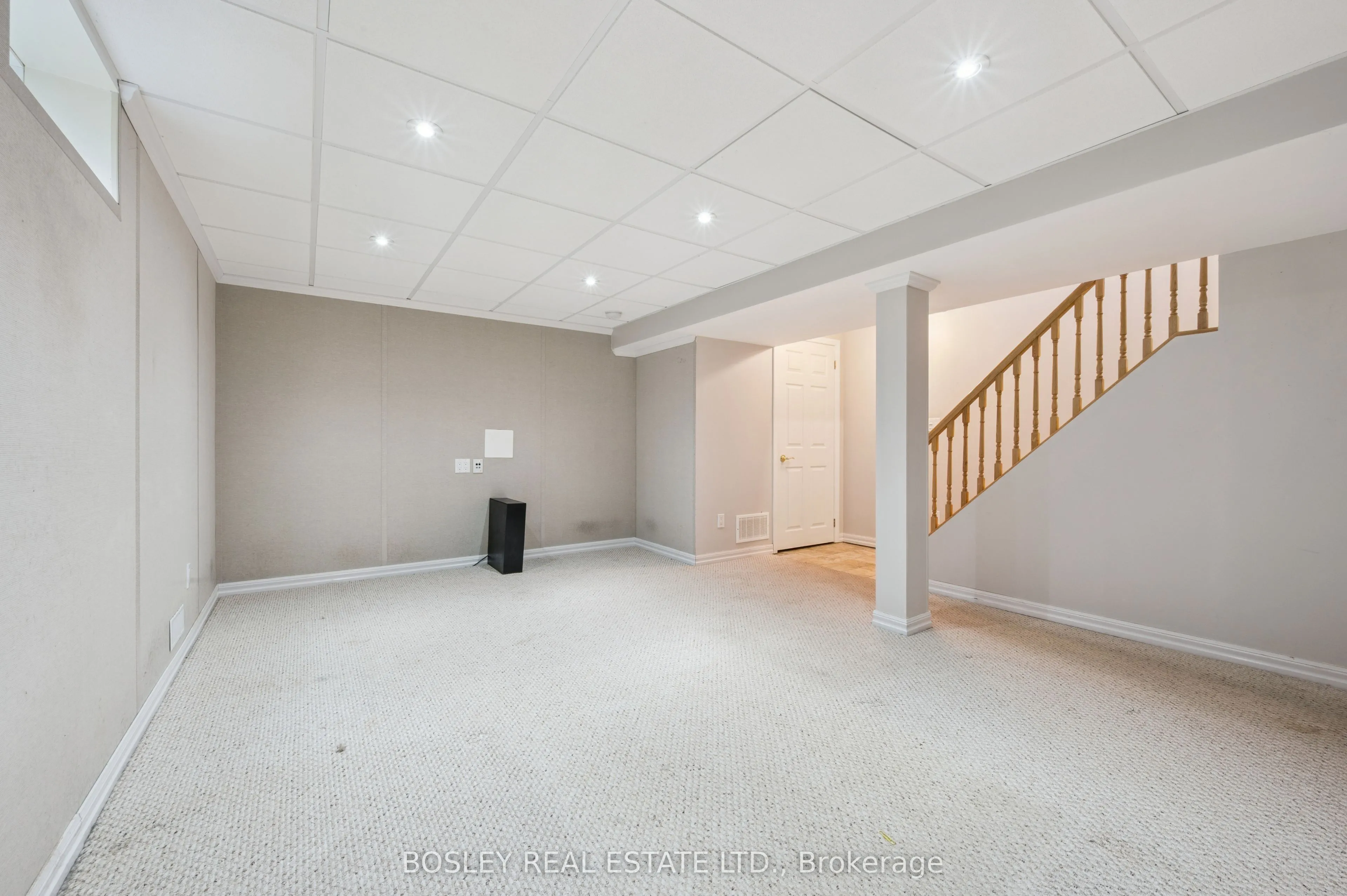 528 Fallingbrook Drive
