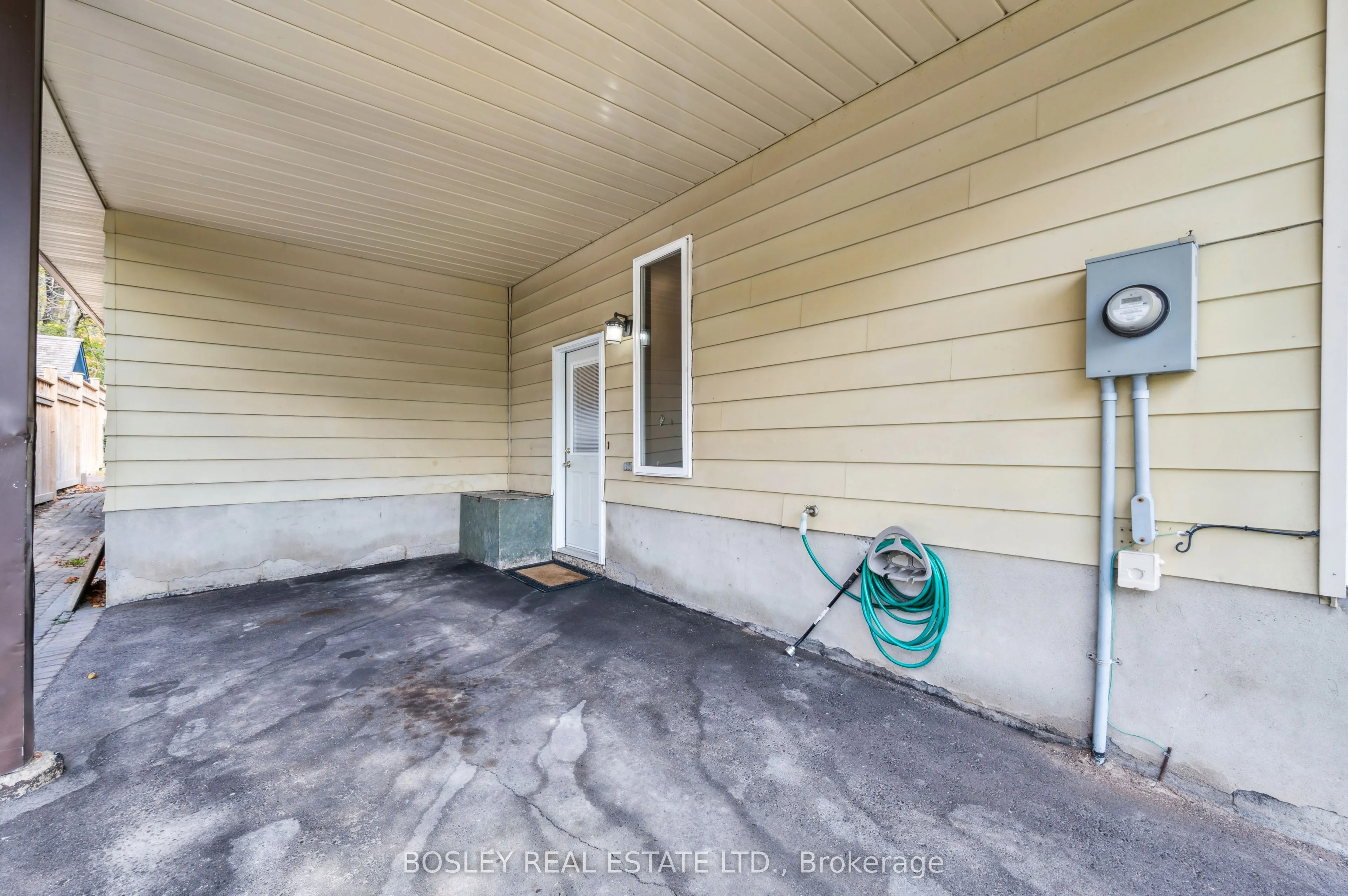 528 Fallingbrook Drive