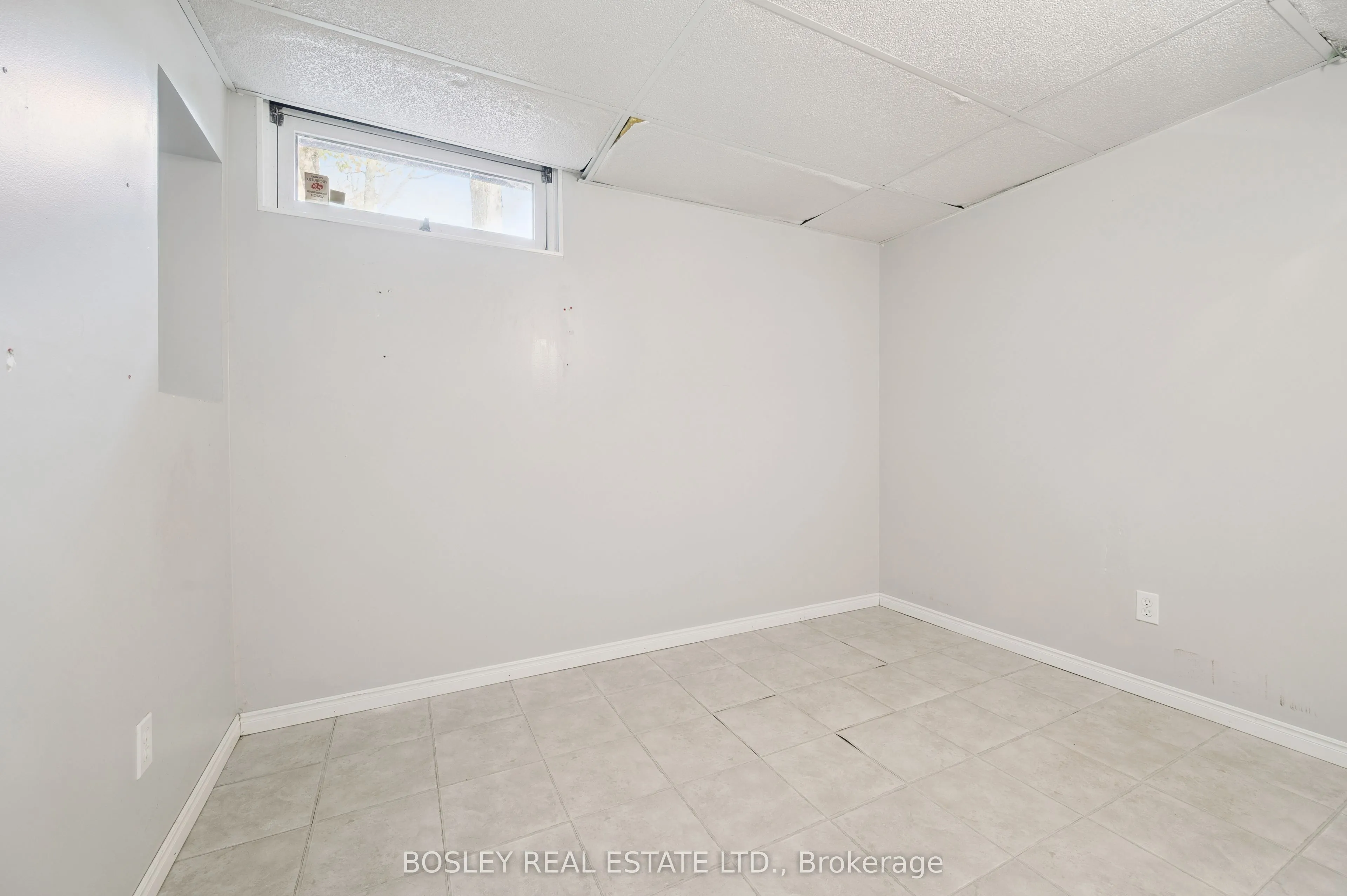 528 Fallingbrook Drive