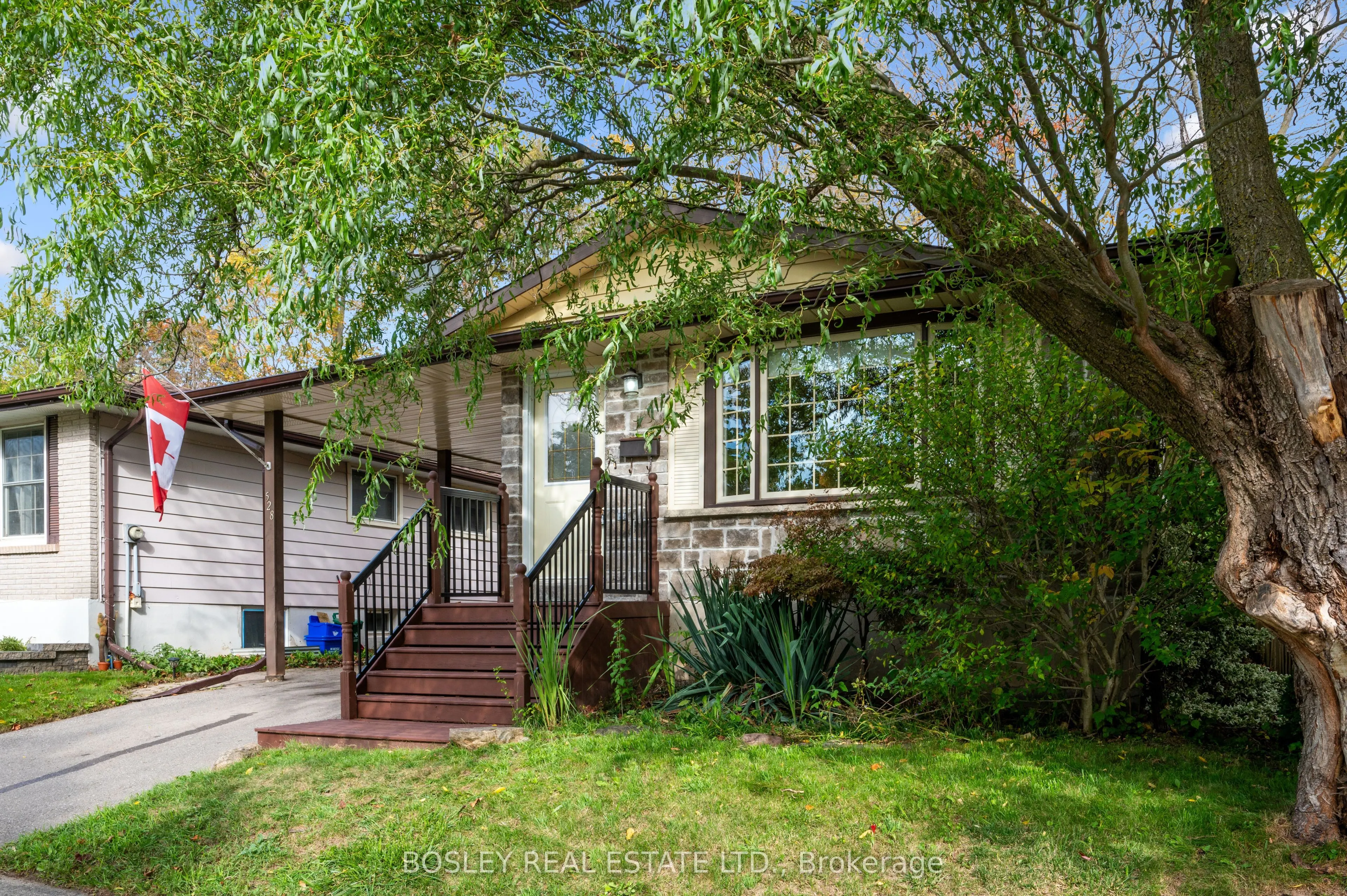528 Fallingbrook Drive