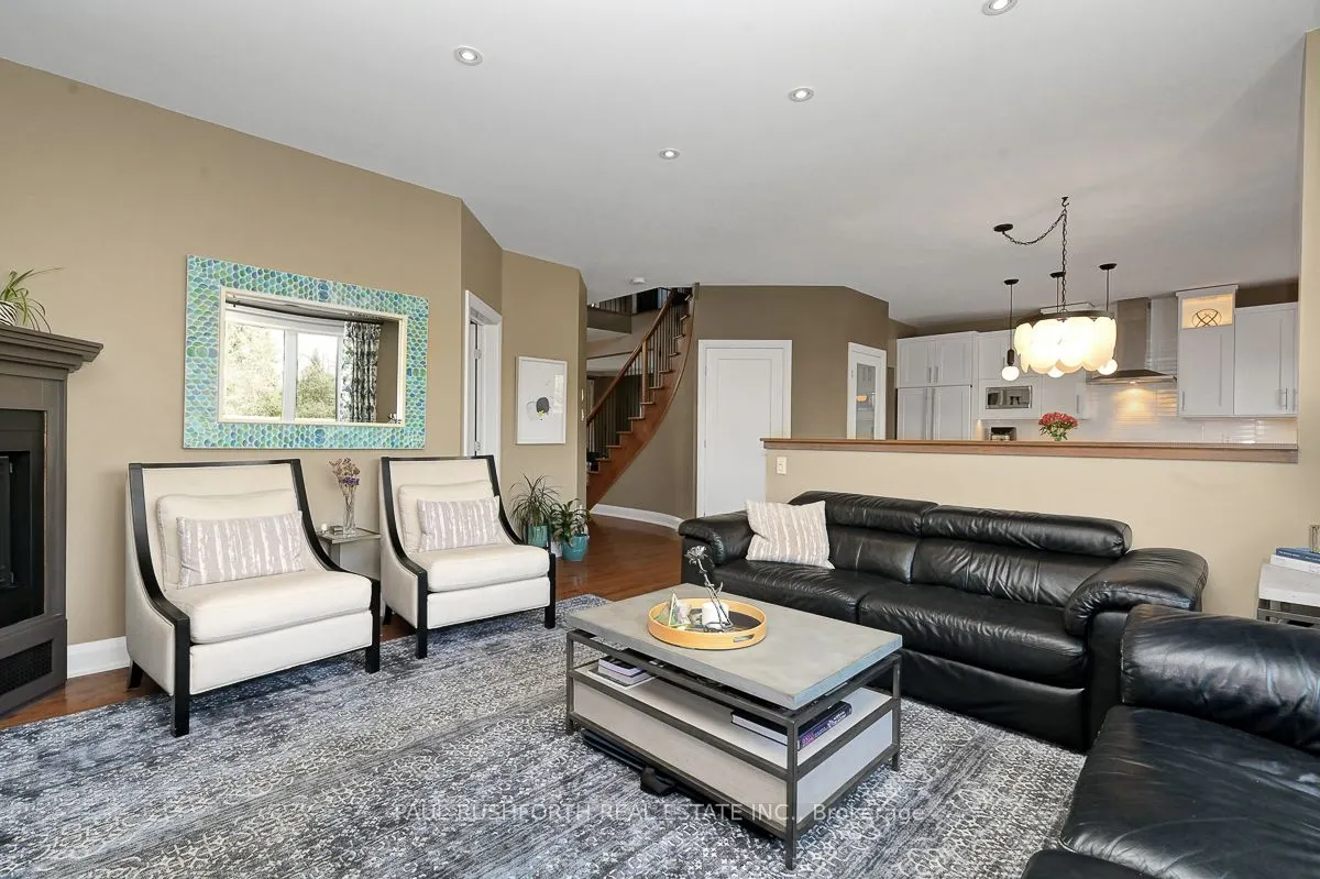 114 Kimpton Drive
