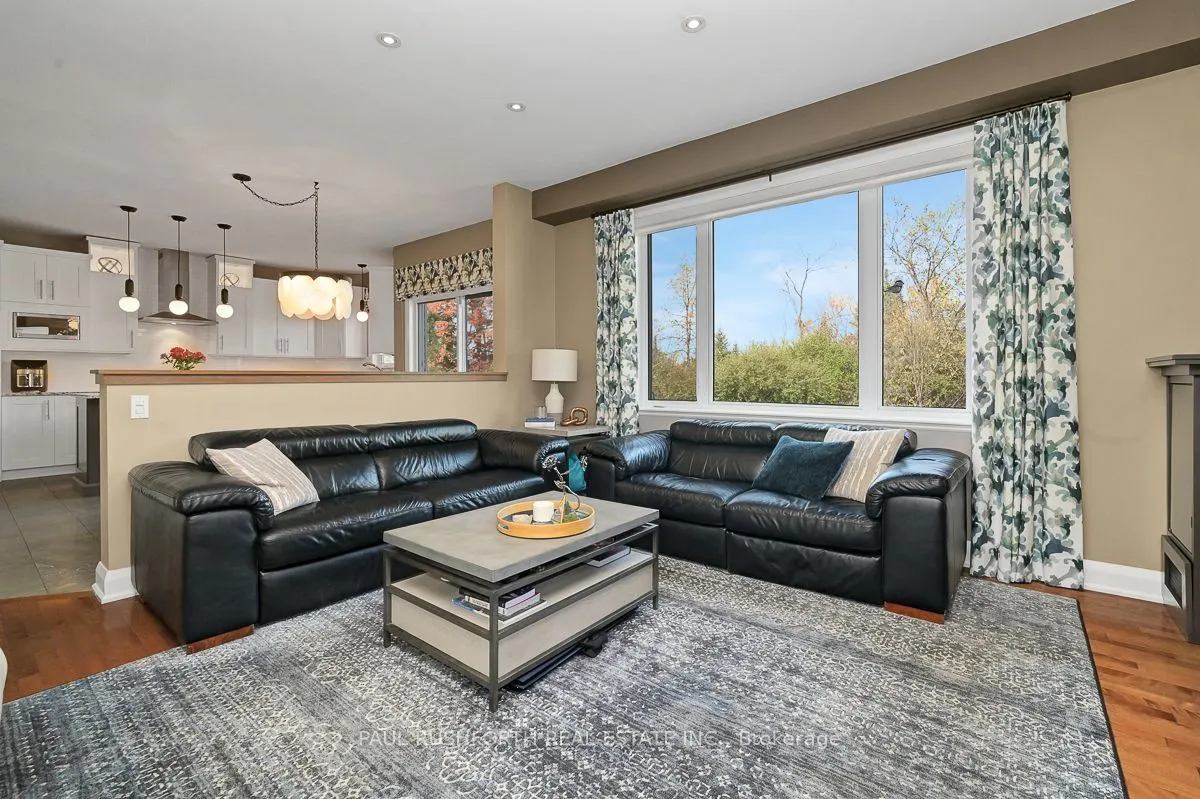 114 Kimpton Drive