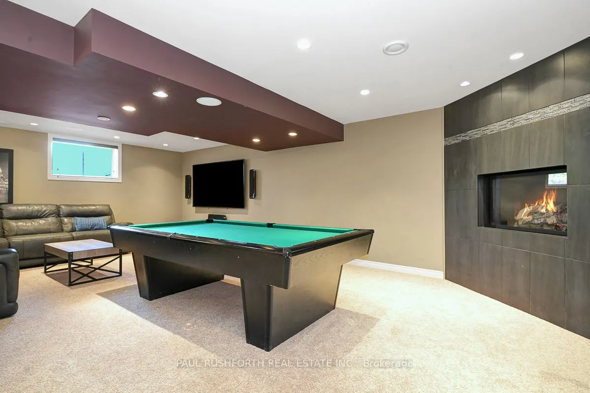 114 Kimpton Drive