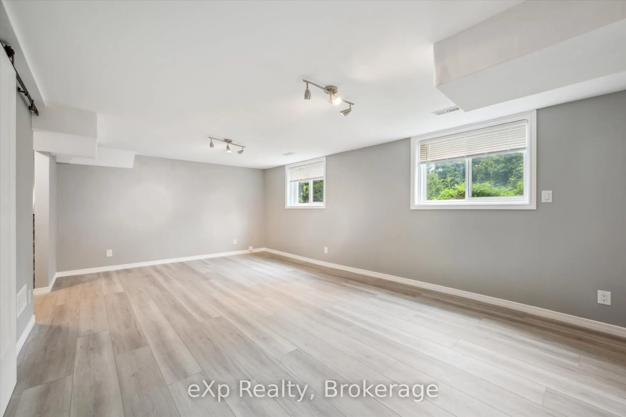 8 Malvern Crescent