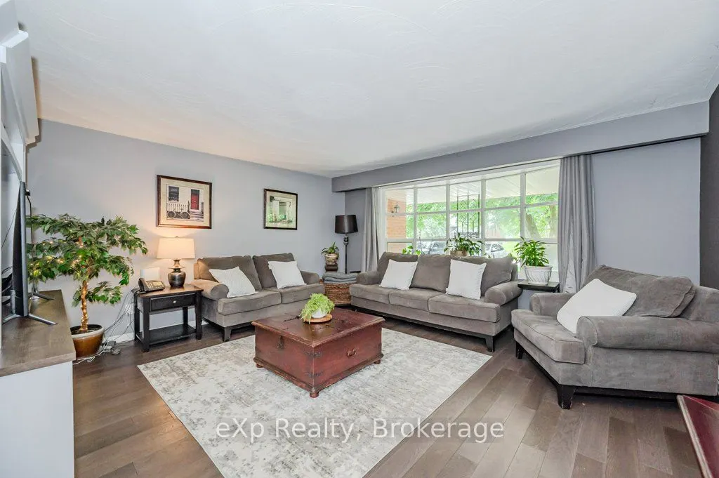 8 Malvern Crescent