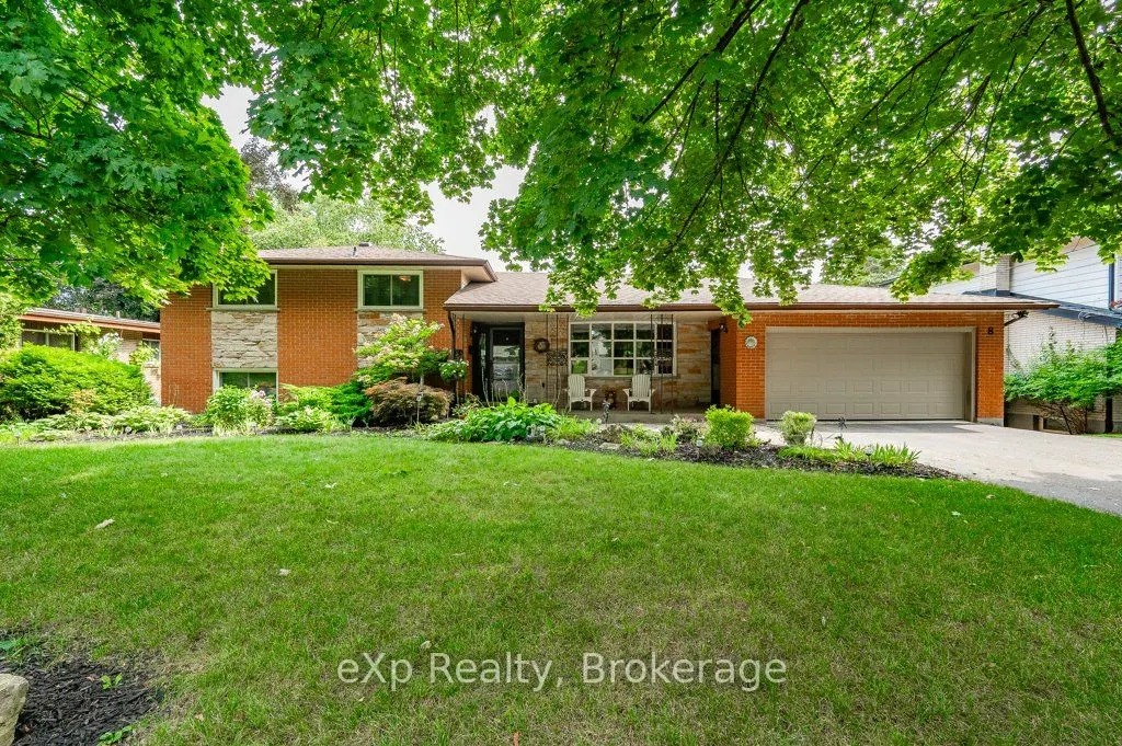 8 Malvern Crescent