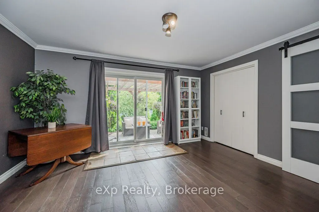 8 Malvern Crescent