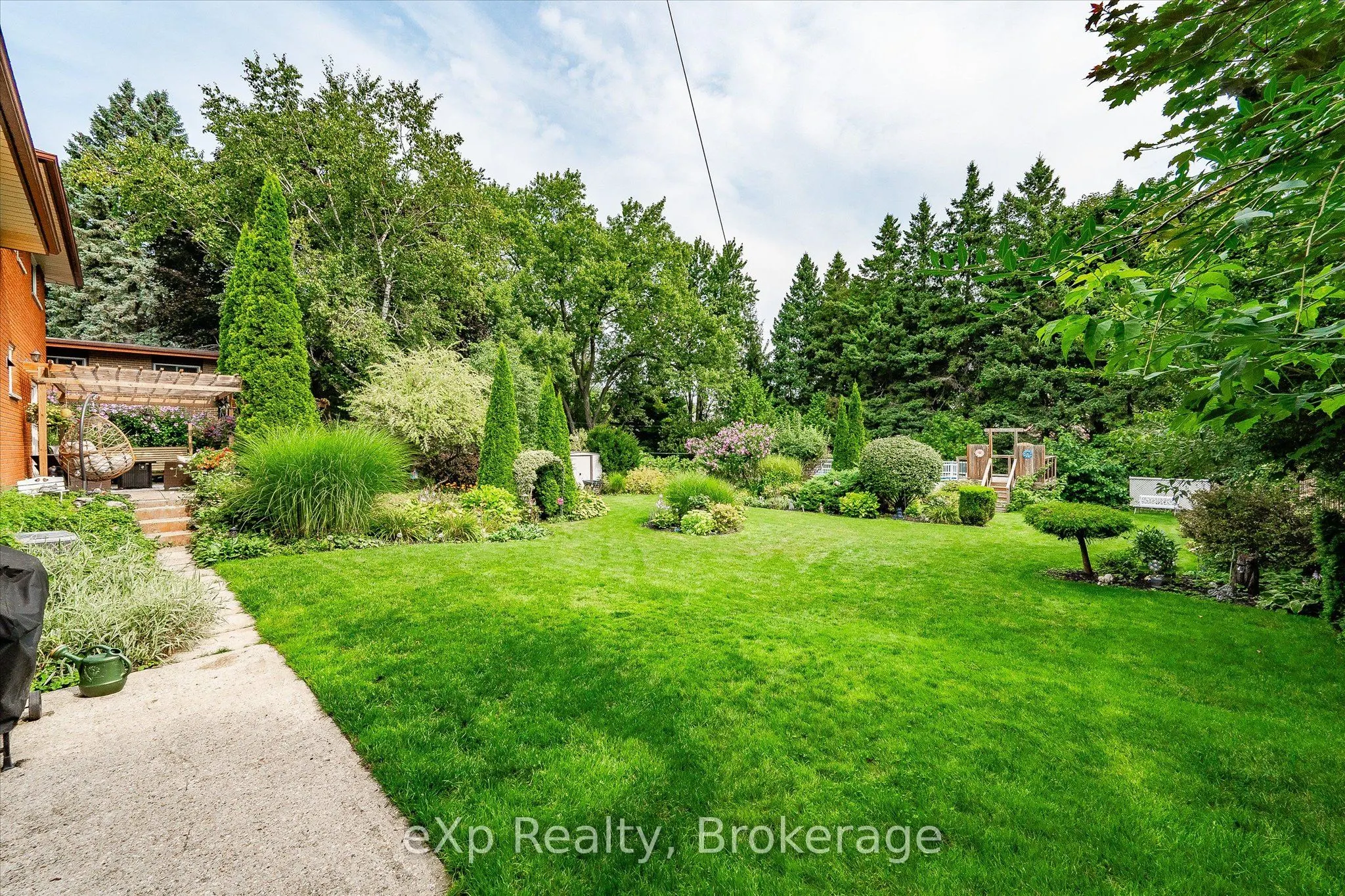 8 Malvern Crescent