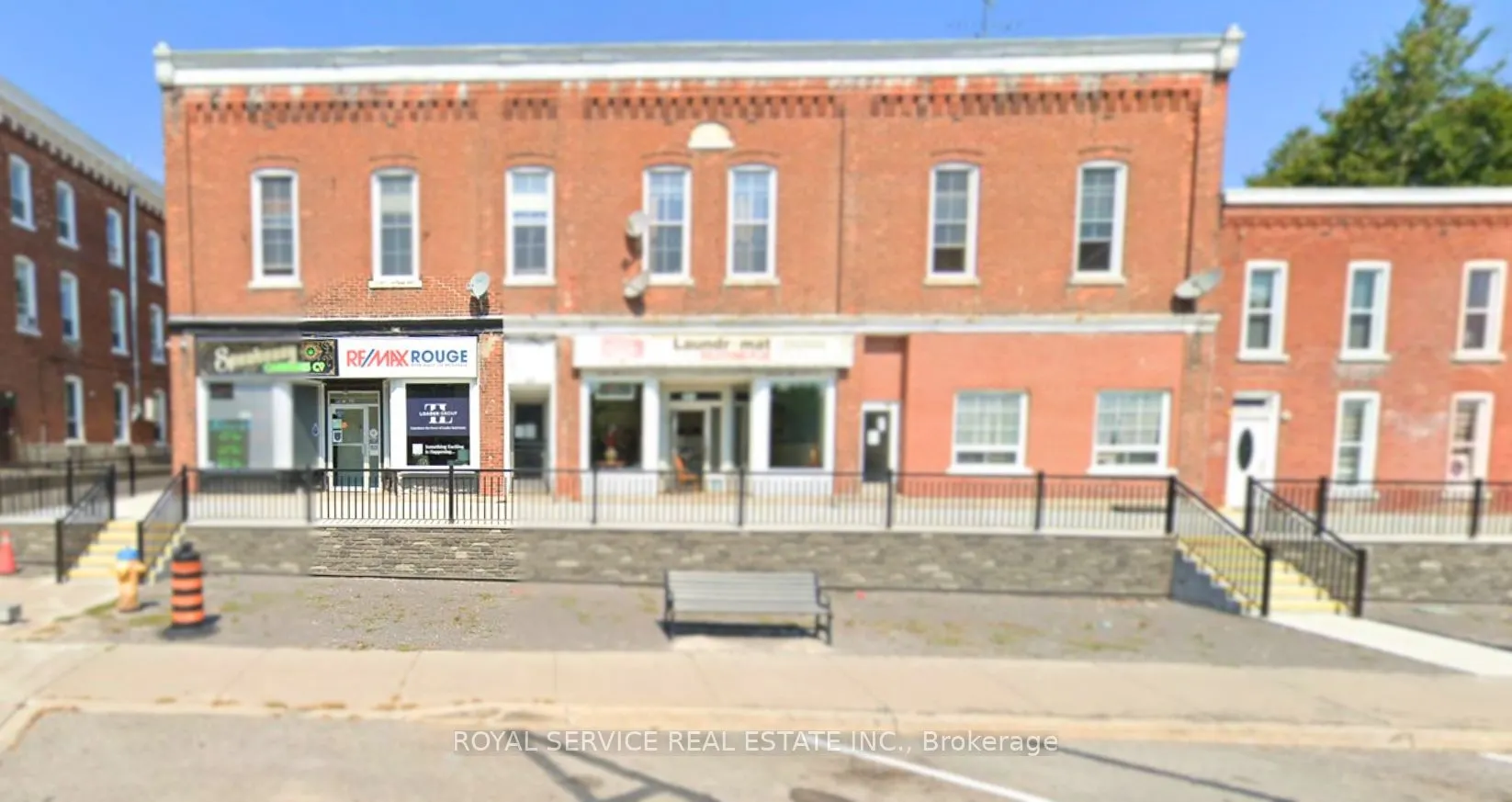 33 King Street E, #A