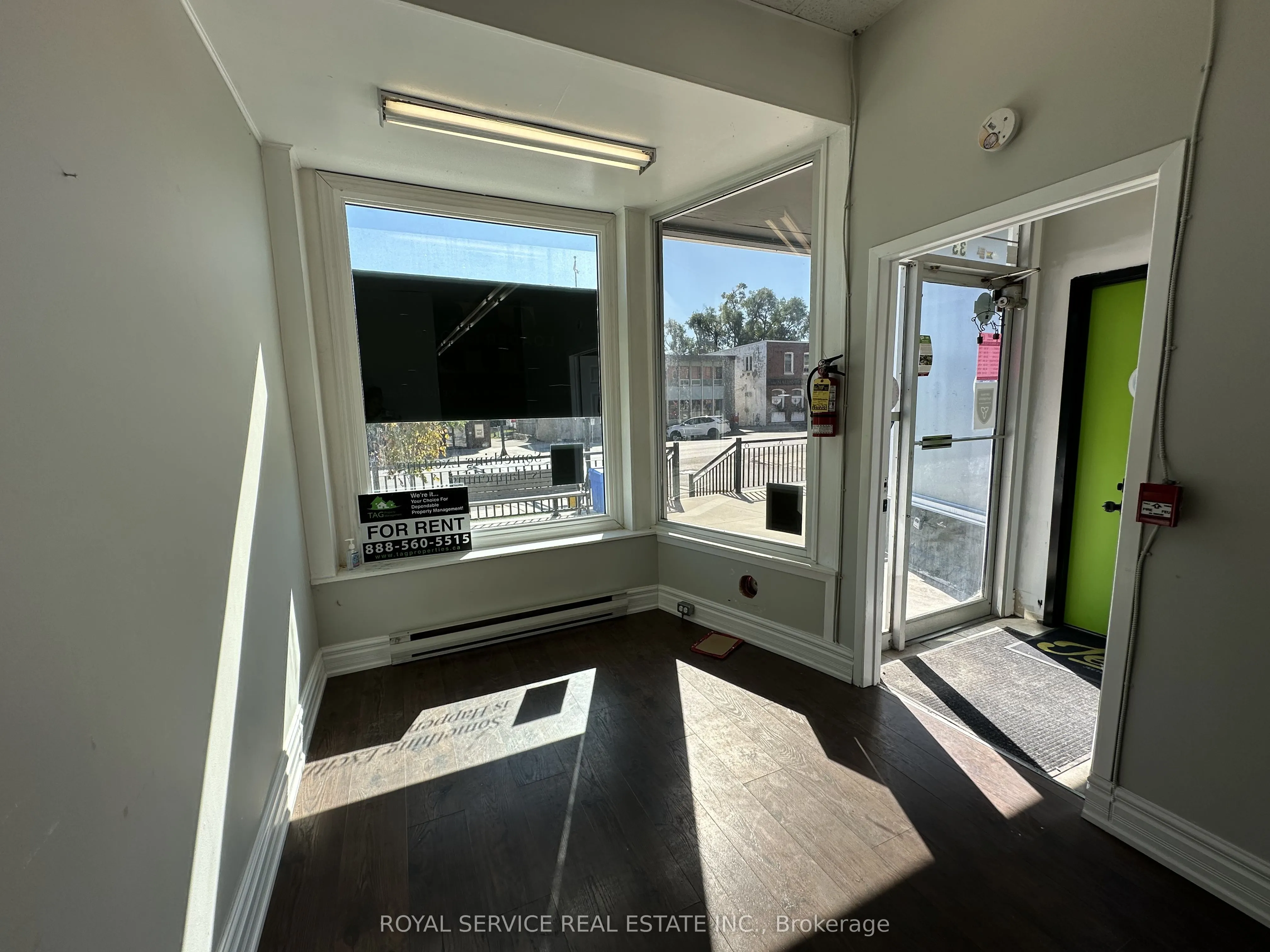 33 King Street E, #A