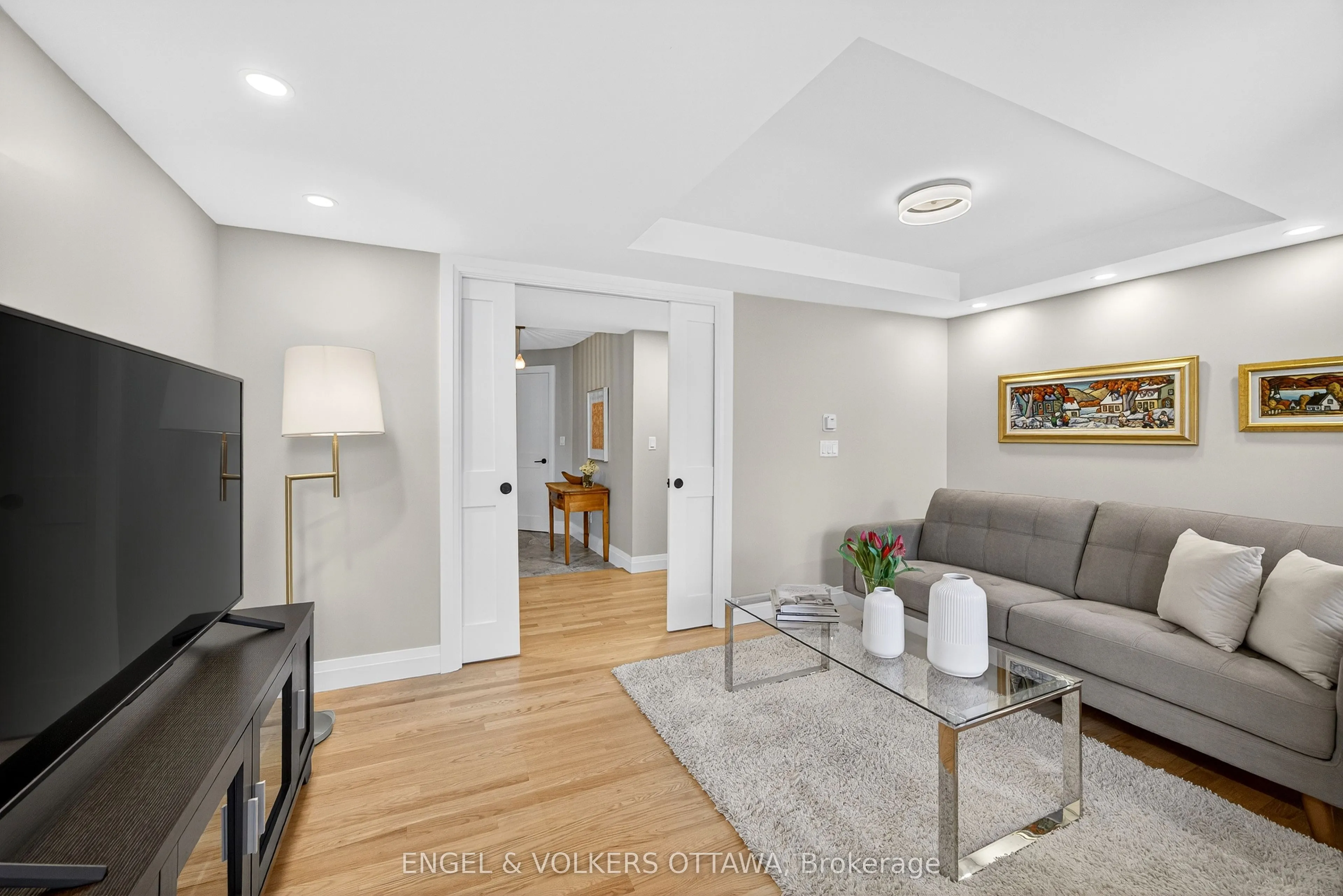 130 Queen Elizabeth Drive, #102