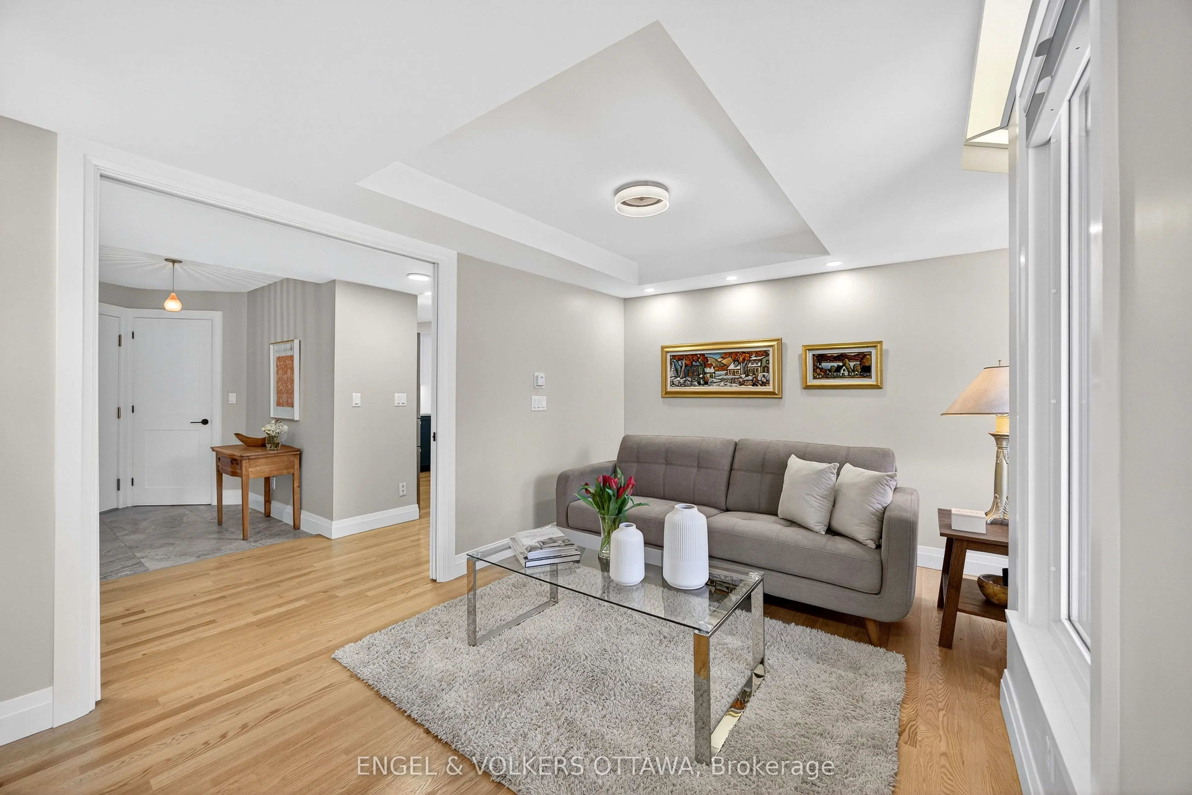 130 Queen Elizabeth Drive, #102