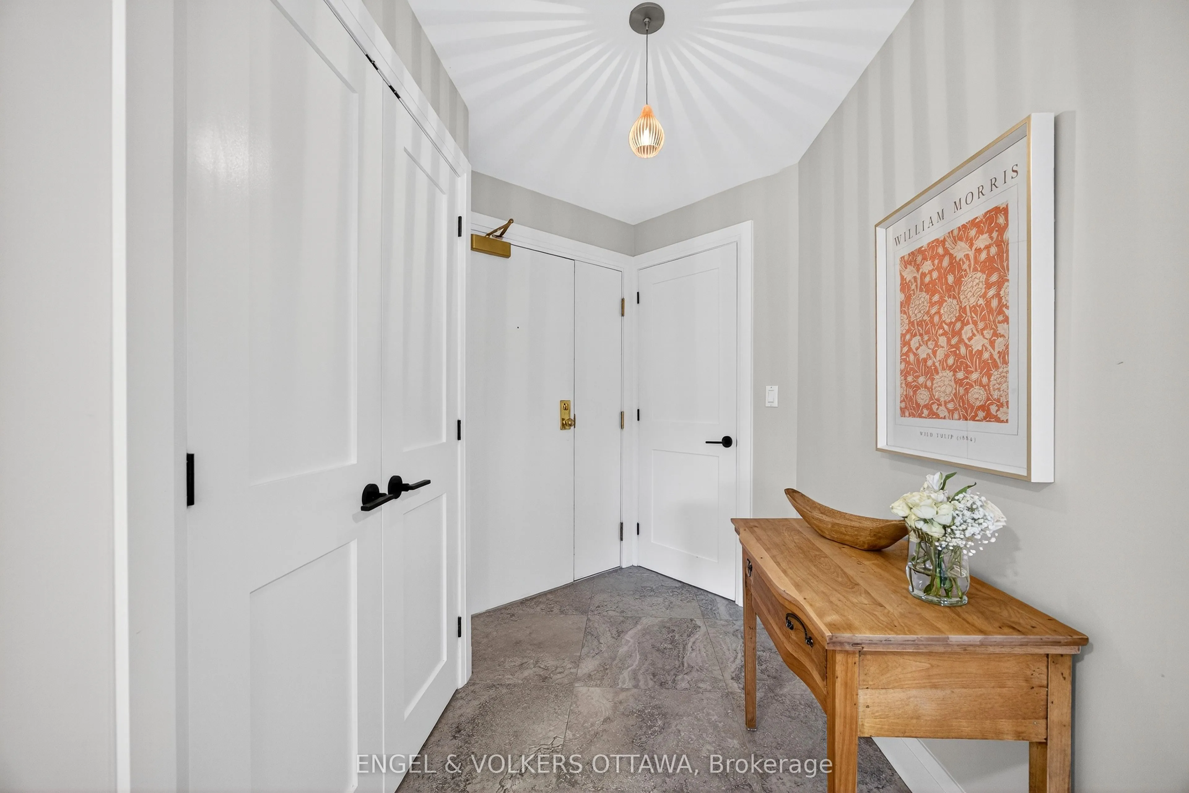 130 Queen Elizabeth Drive, #102