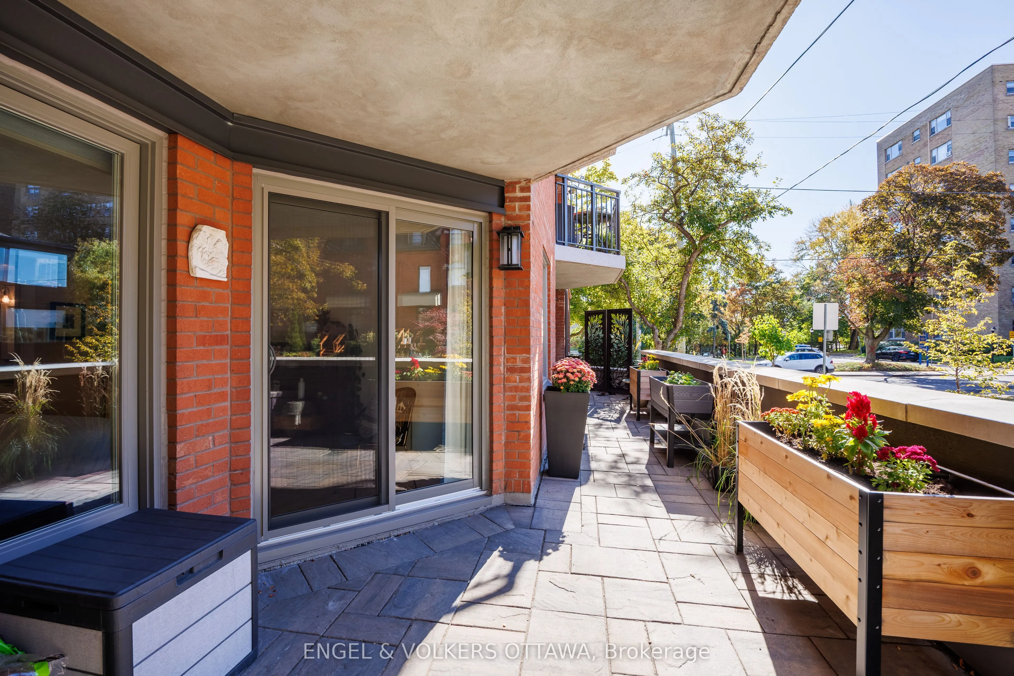 130 Queen Elizabeth Drive, #102