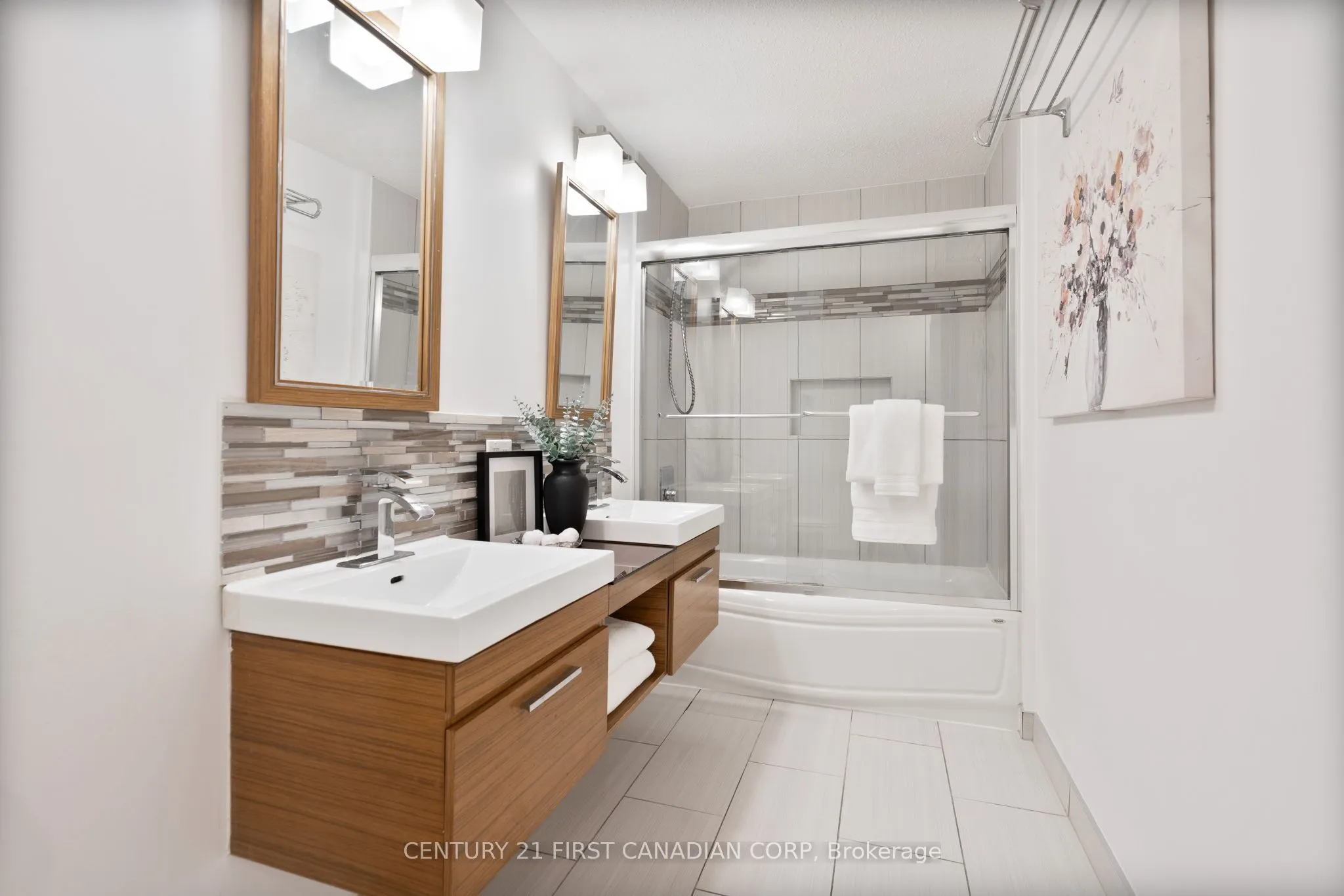176 Gardenwood Drive, #34