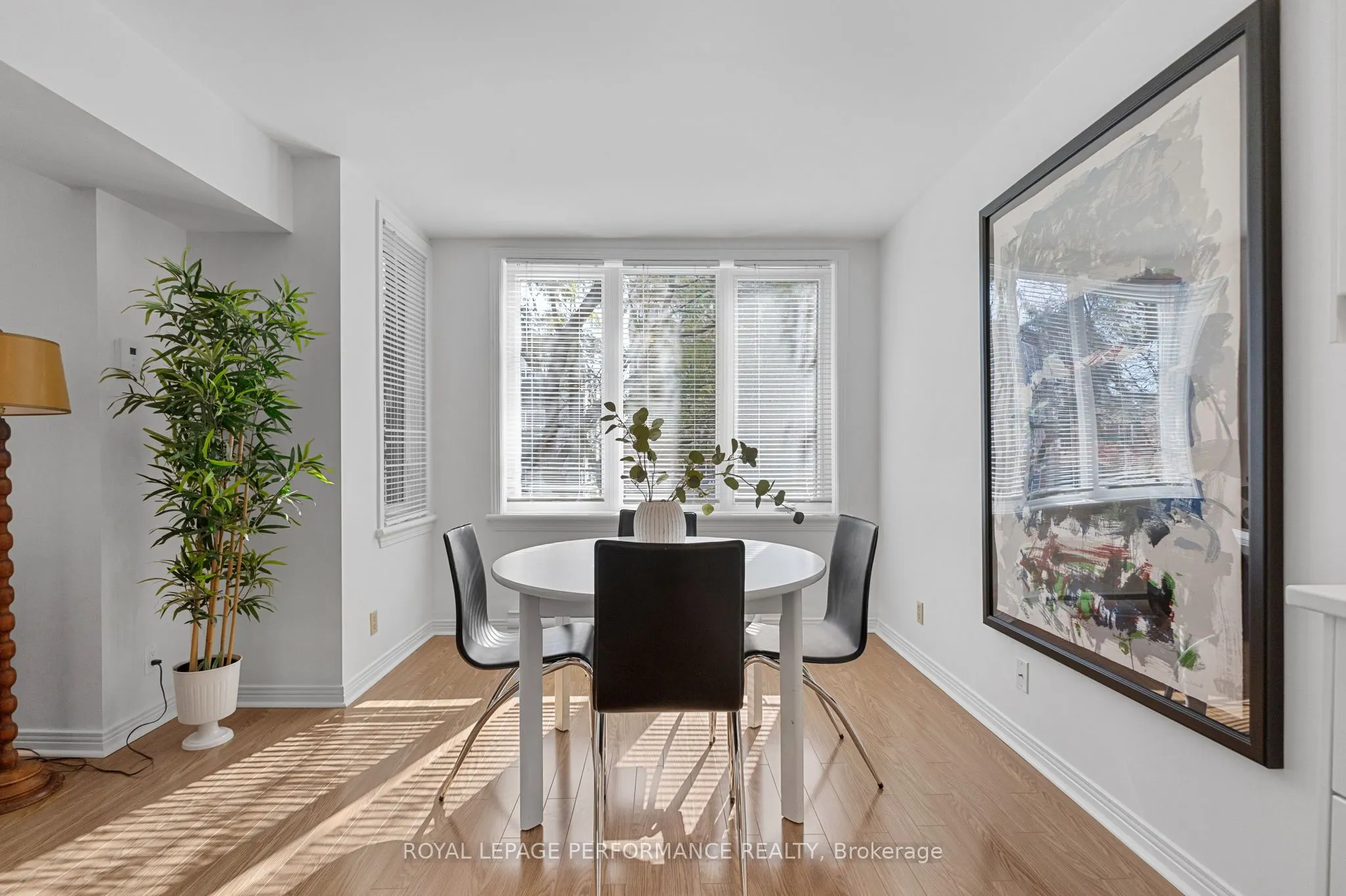 205 Somerset Street W, #206