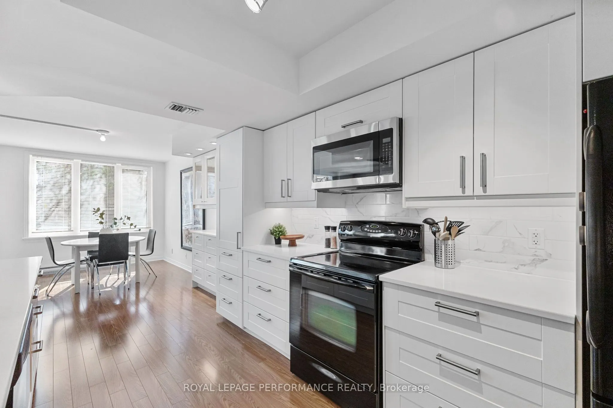 205 Somerset Street W, #206