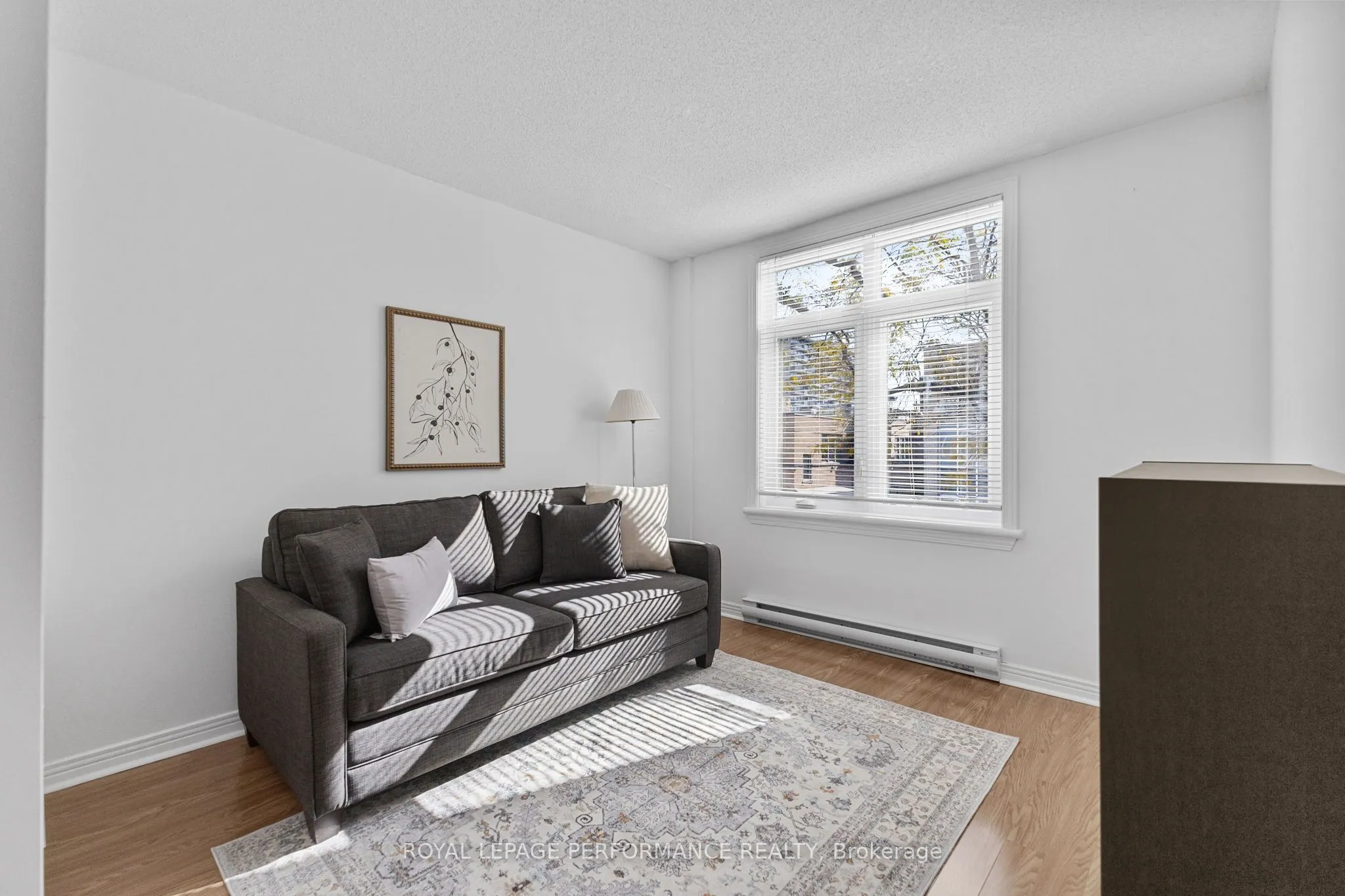 205 Somerset Street W, #206