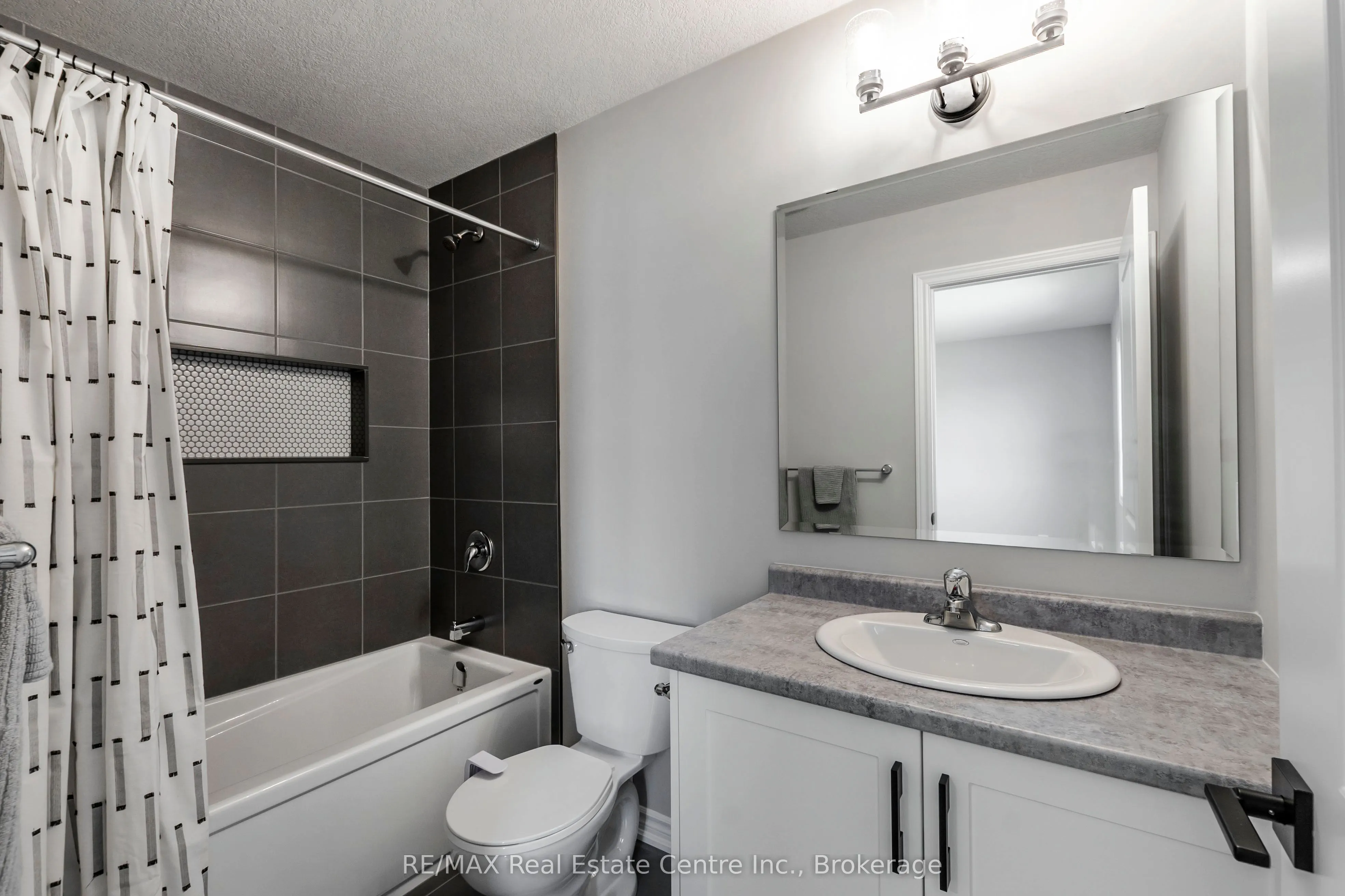 119 Langridge Way