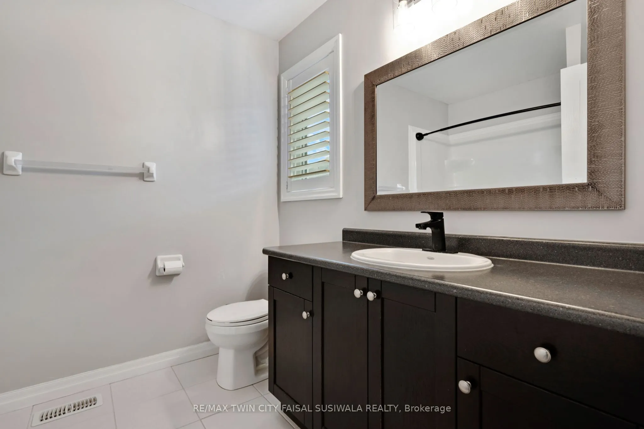 403 Moorlands Crescent
