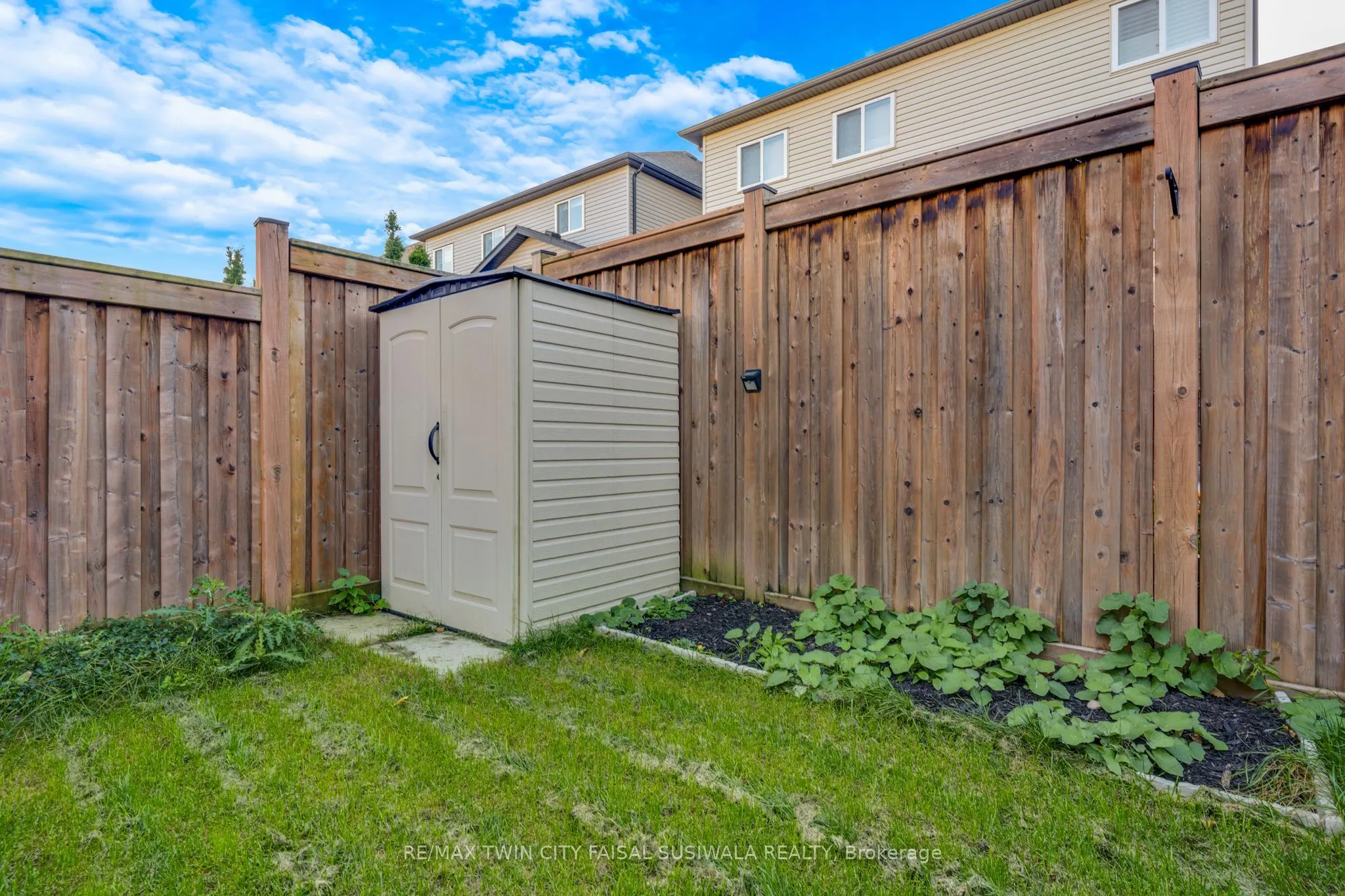 403 Moorlands Crescent
