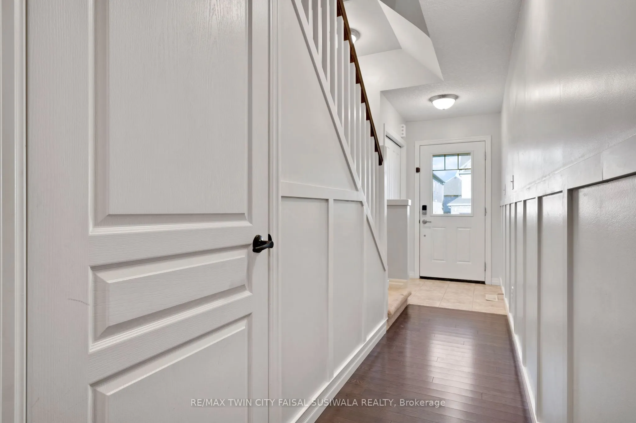 403 Moorlands Crescent
