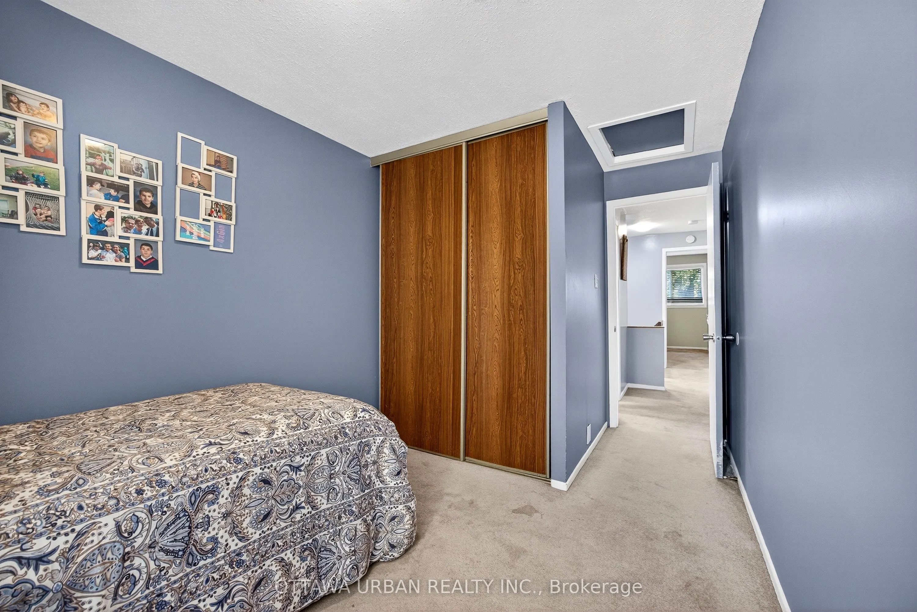 7986 Decarie Drive